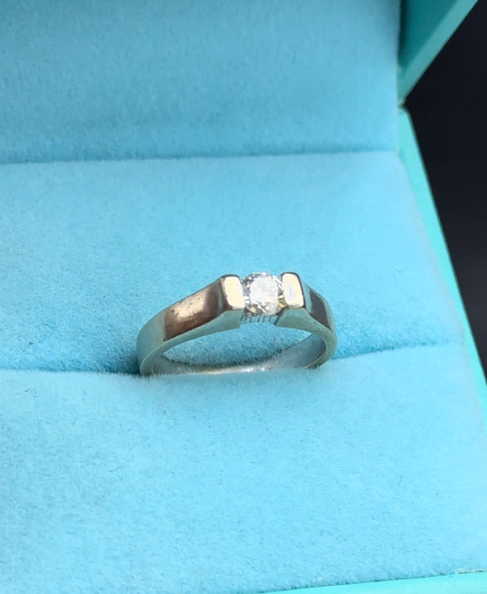 Anillo solitario .32 cts