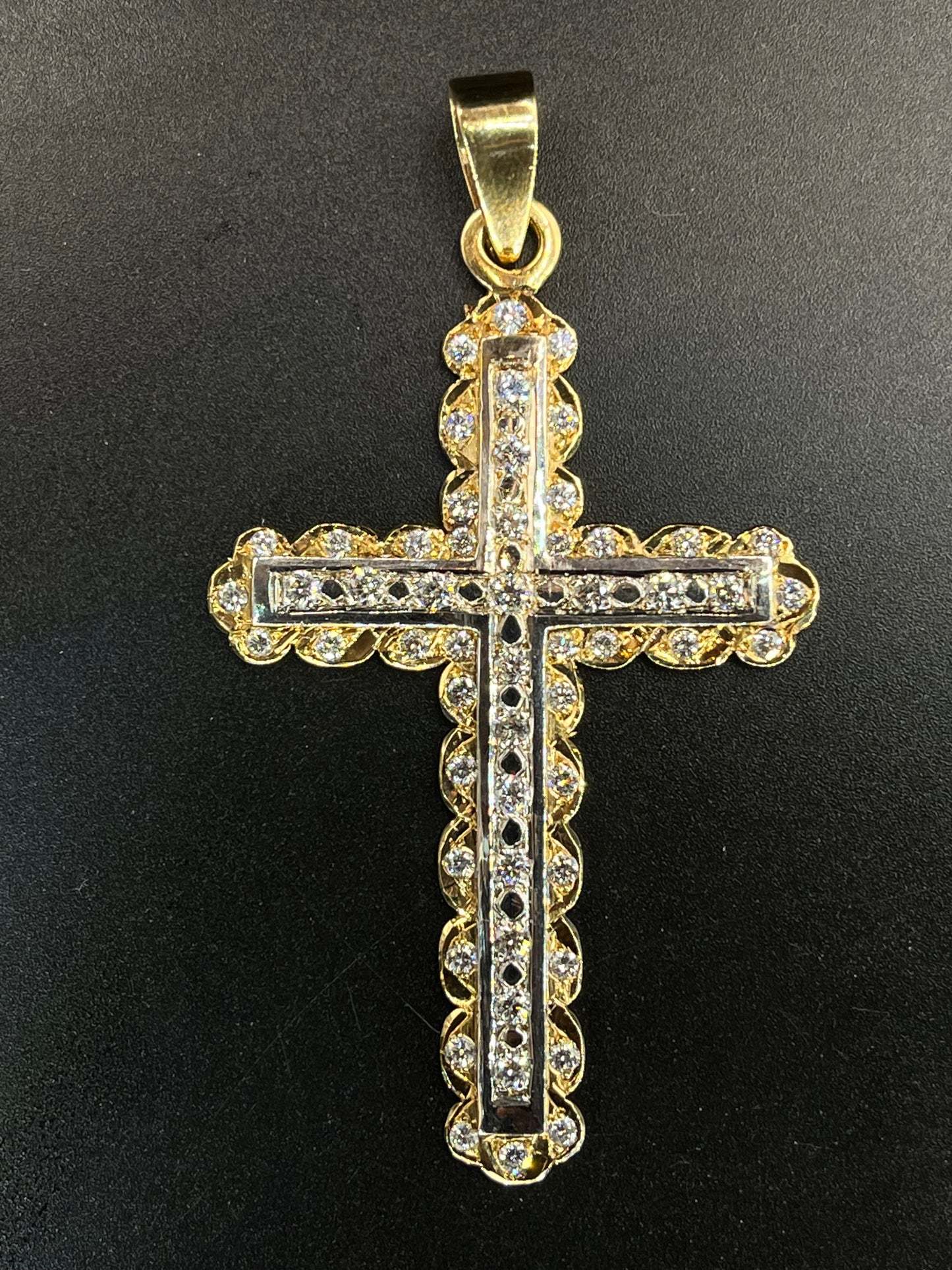 Cruz diamantes naturales finos 1.80 cts