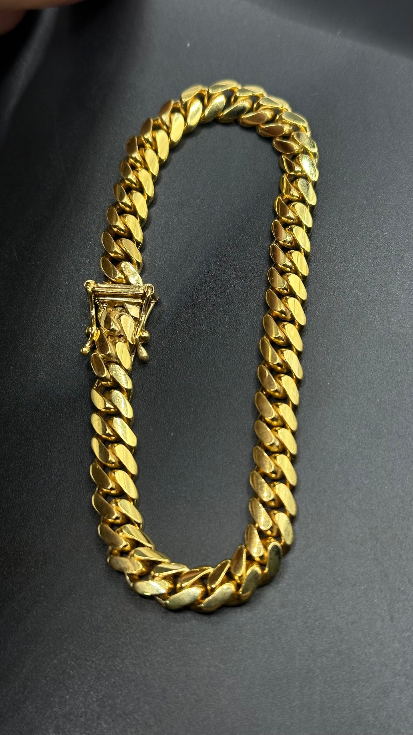 Pulsera cubana 26.7 gramos oro 14kts