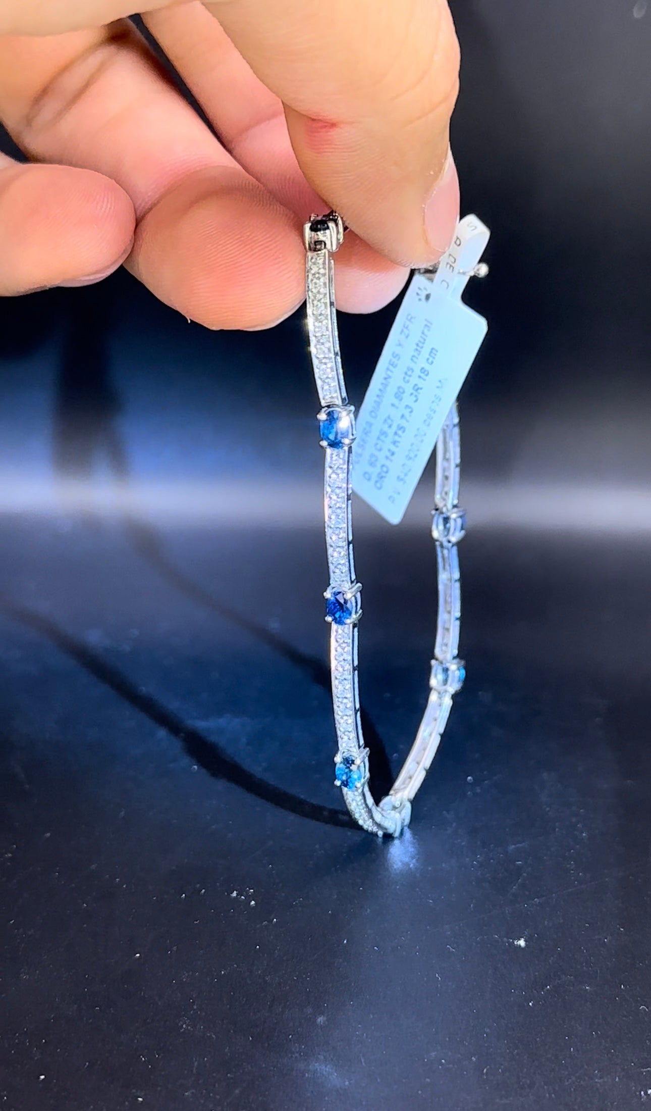 Pulsera diamantes y zafiros oro blanco