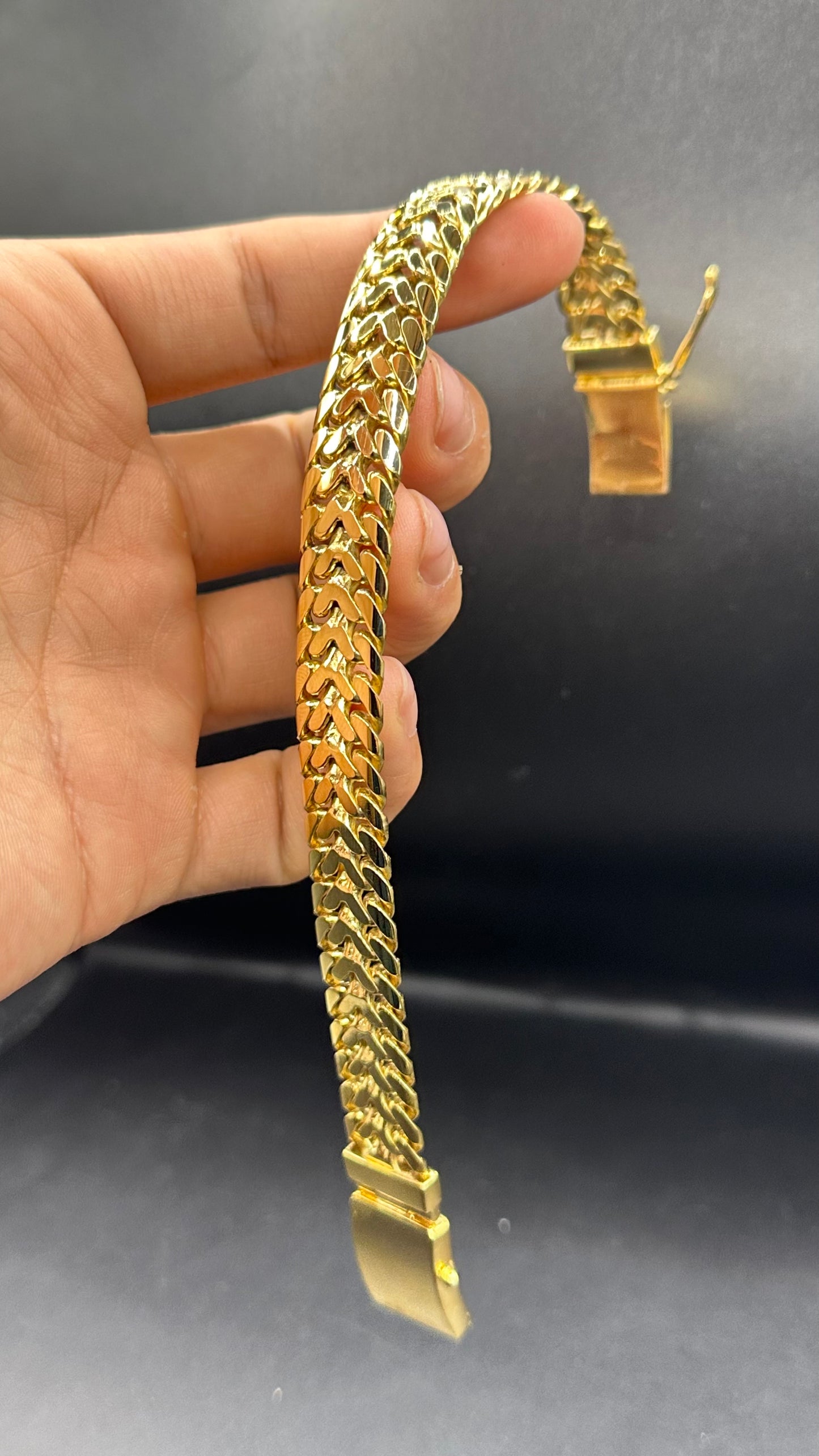 Pulsera petatillo oro 14kts 65 gr