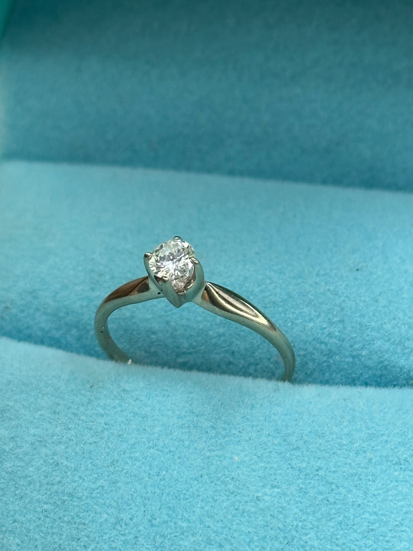 Anillo solitario .20 Vs1