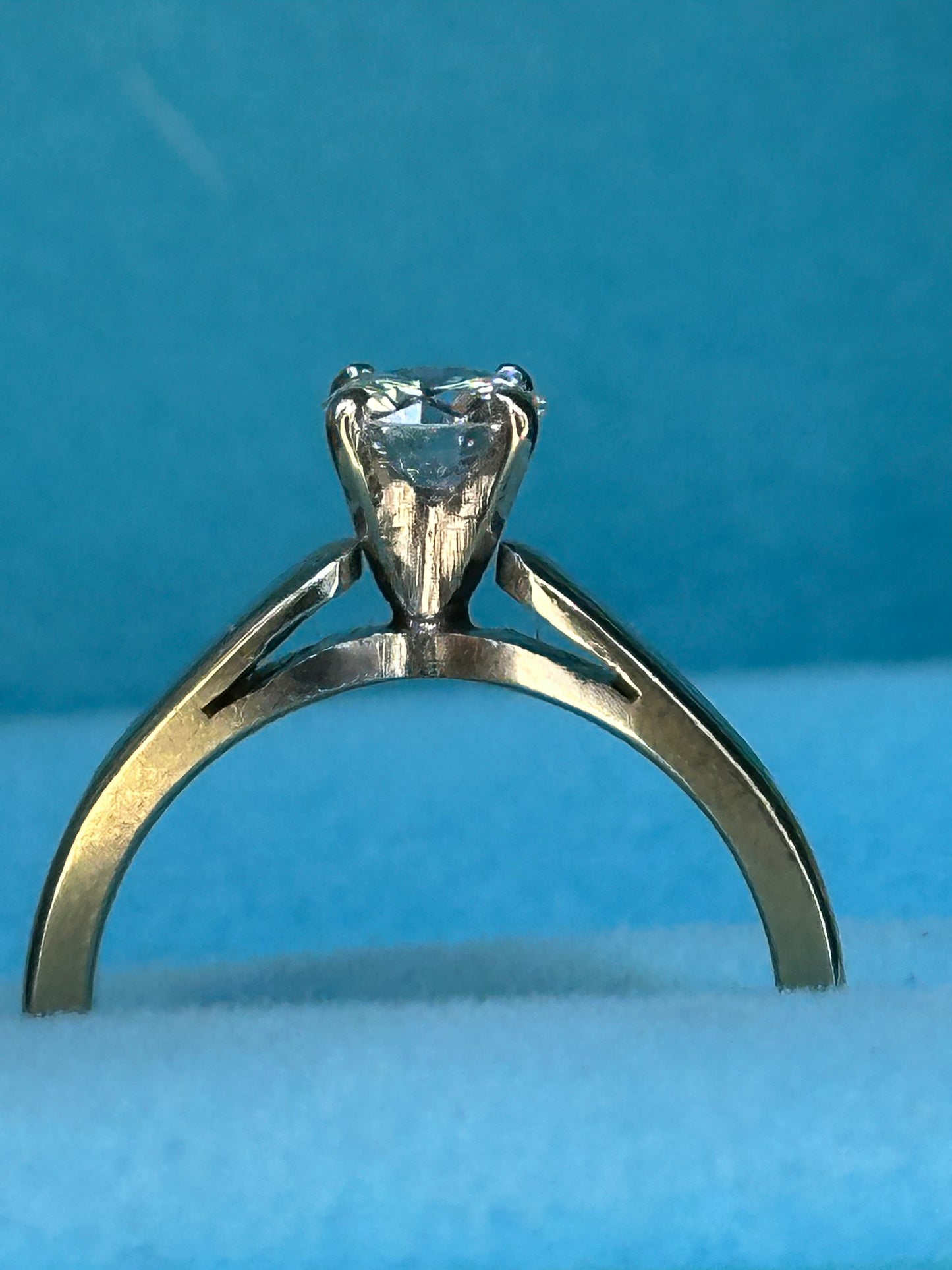 Anillo diamante central .44 cts