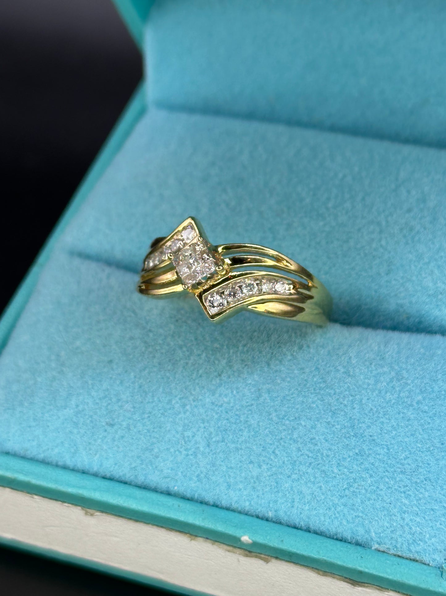 Anillo diseño especial princess