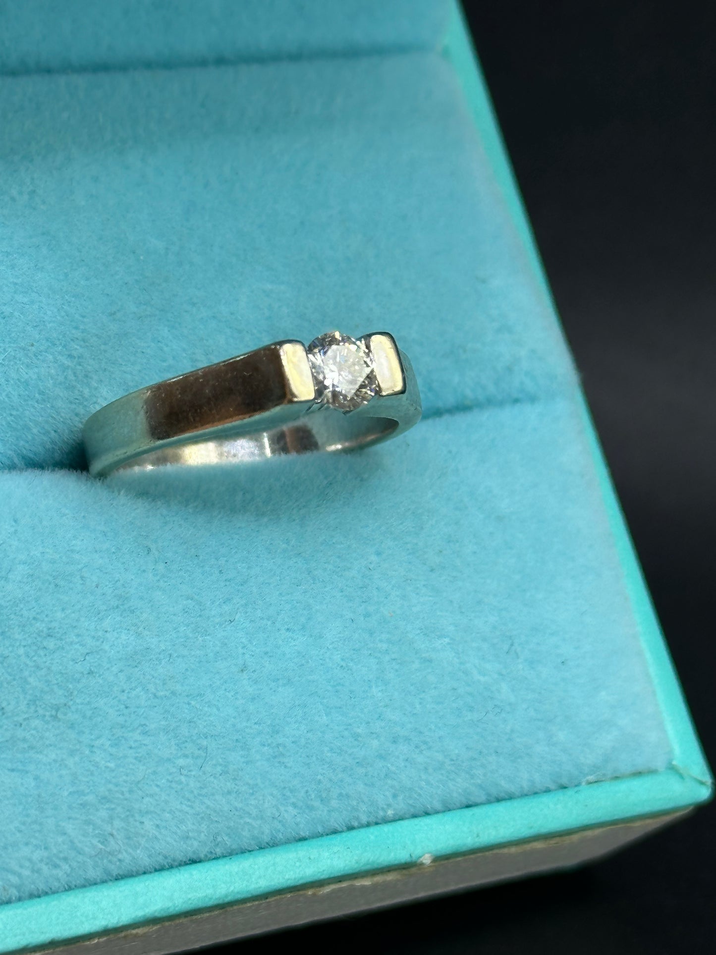 Anillo solitario .32 cts