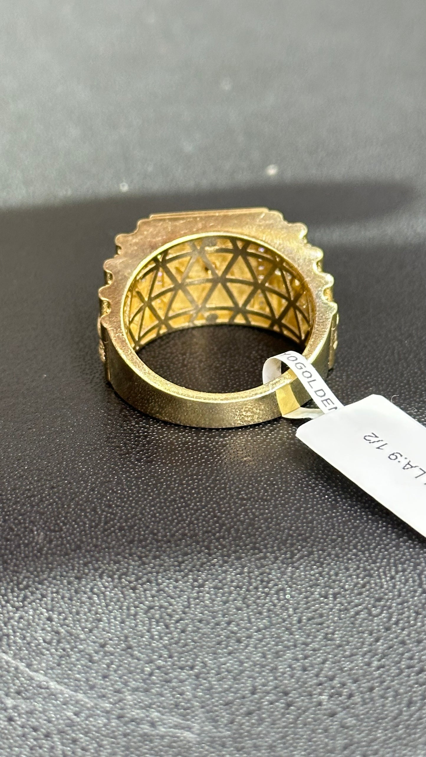 Anillo caballero 6.6 gr oro 10kts