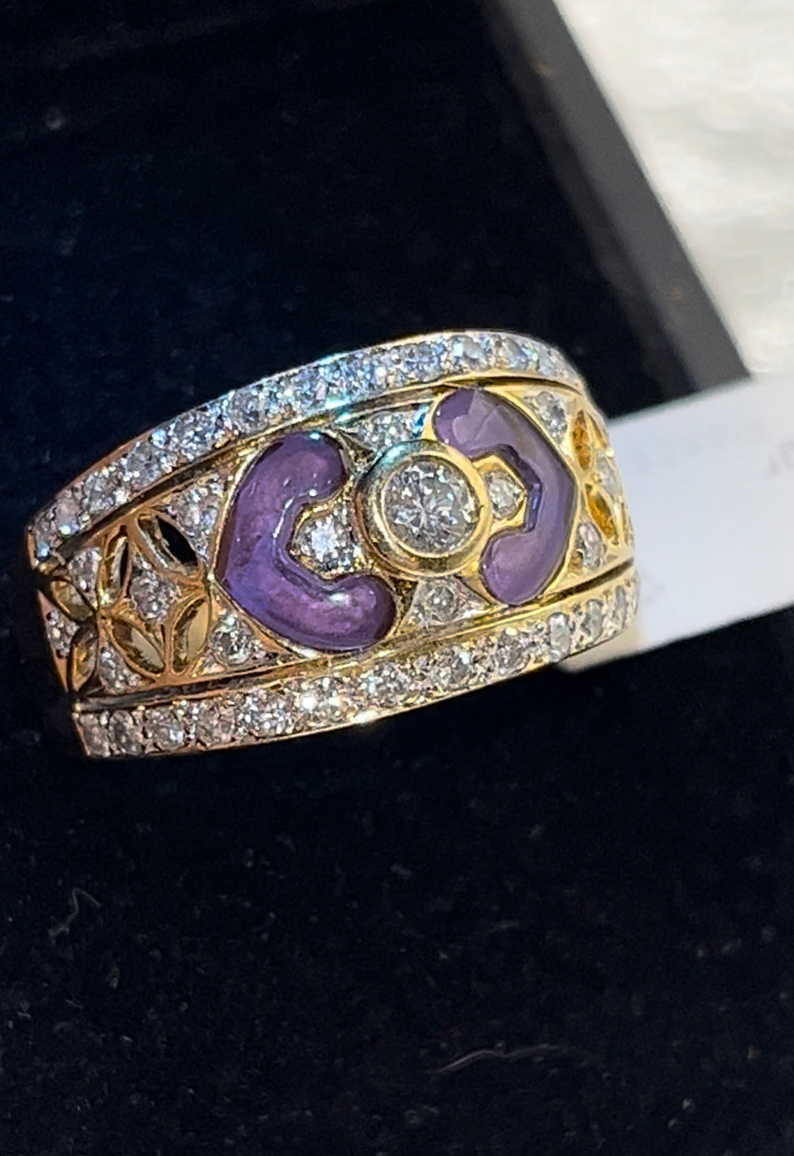 Anillo diseño especial antiguo