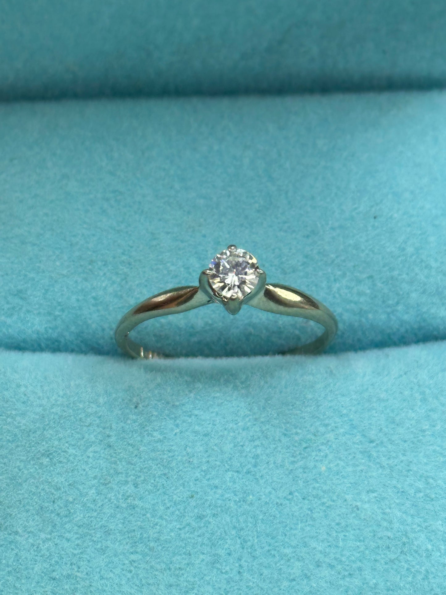 Anillo solitario .20 Vs1