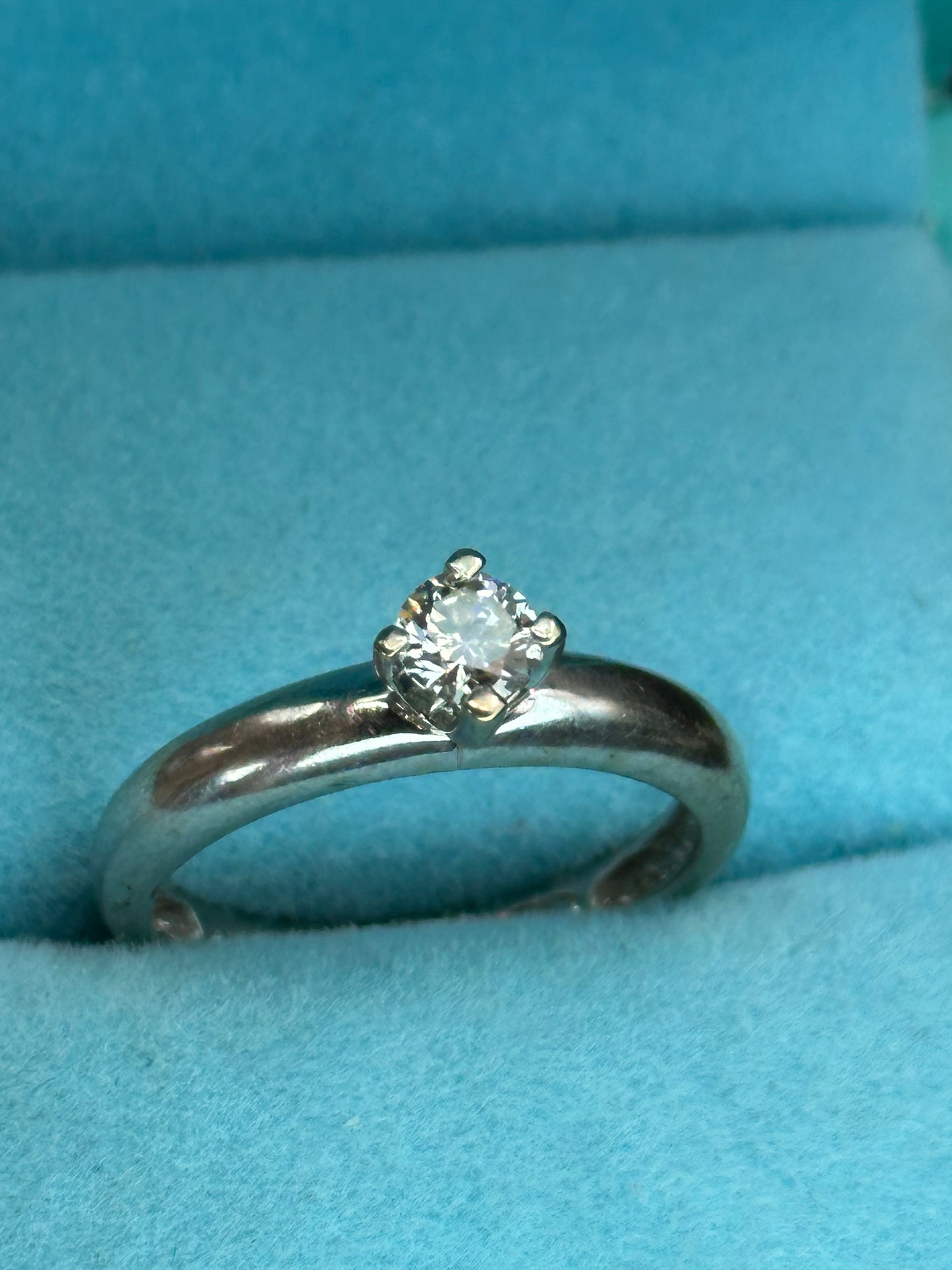 Anillo solitario .26 cts