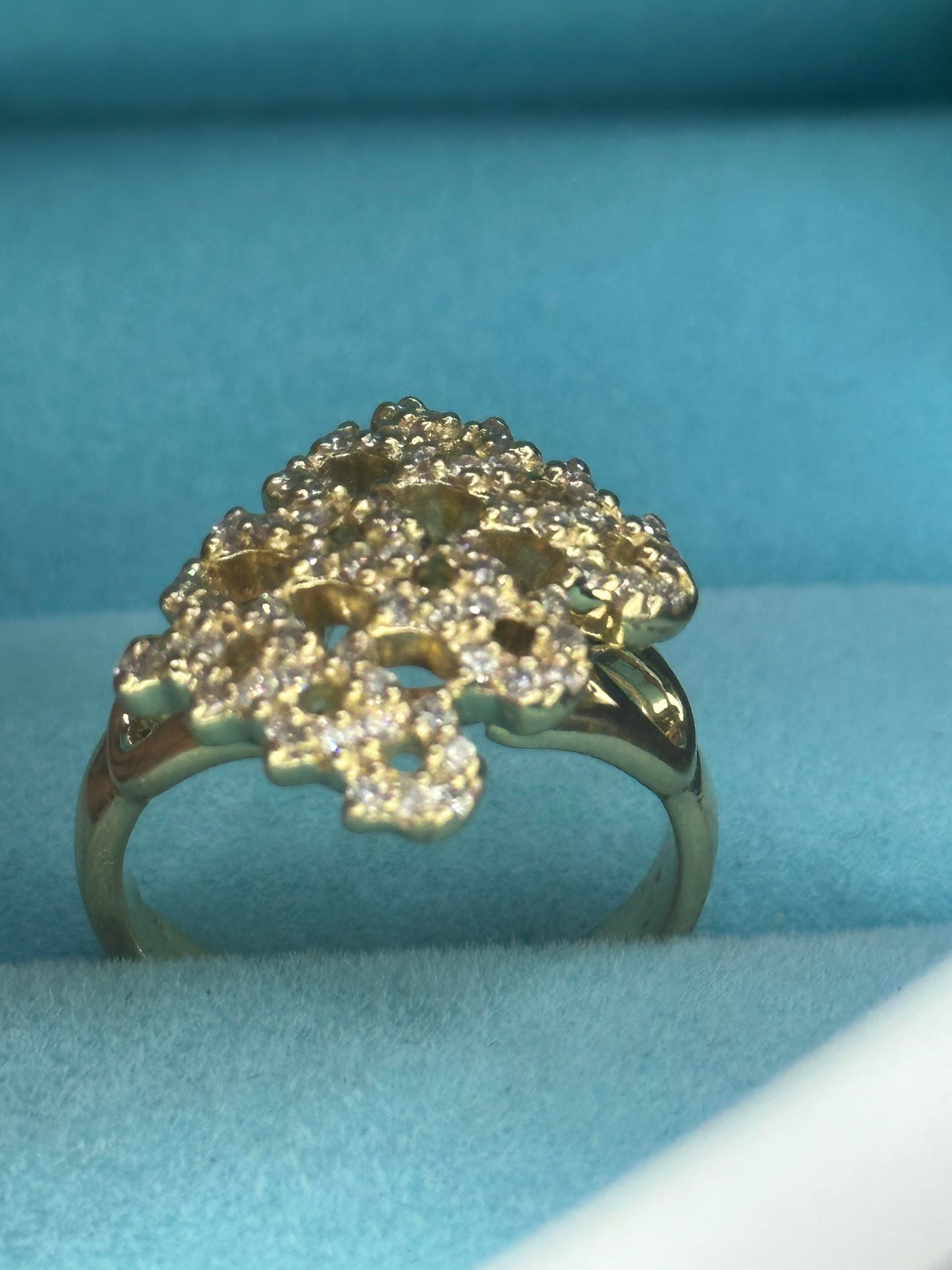 Anillo diseño círculos