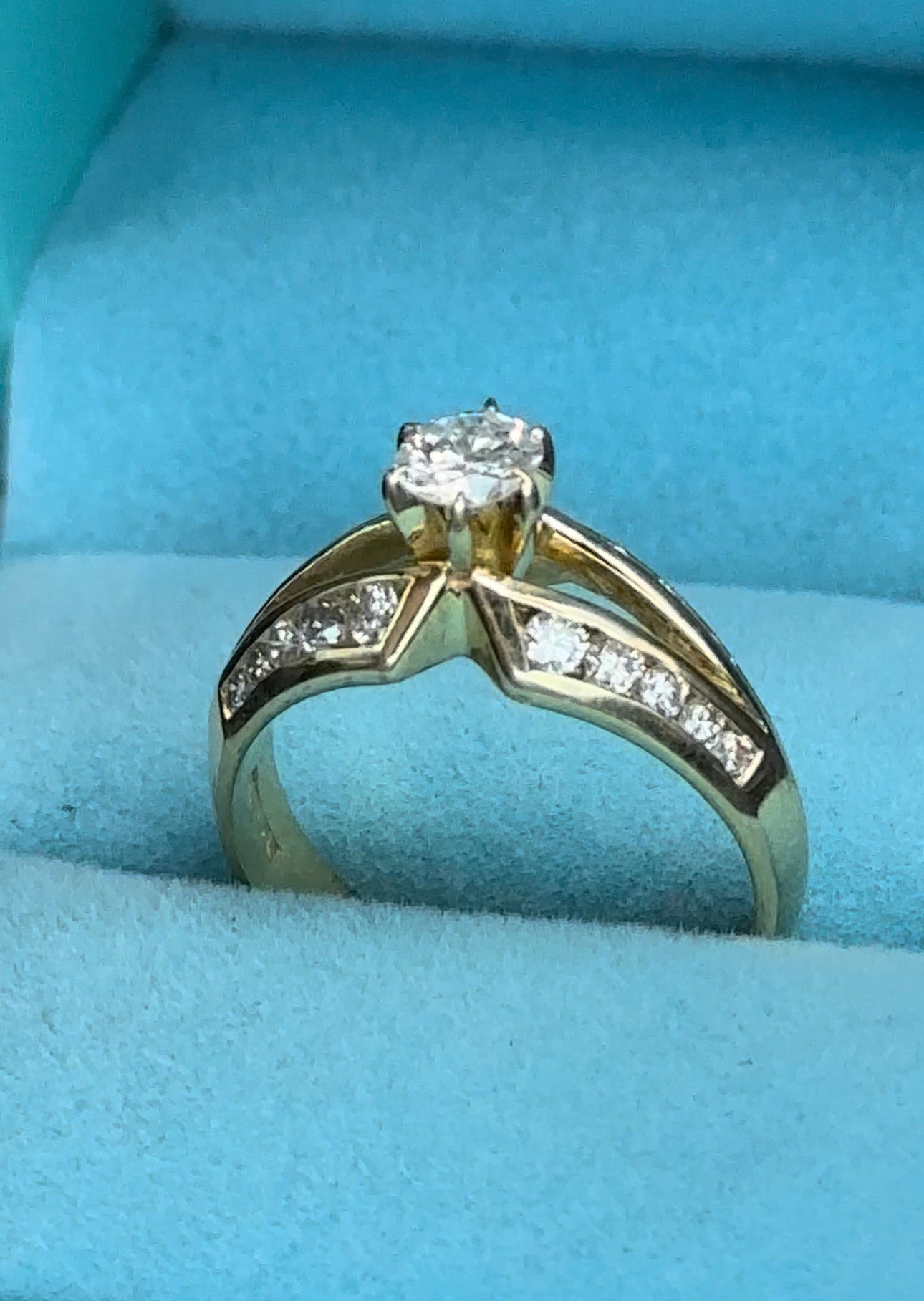 Anillo diamante grande natural