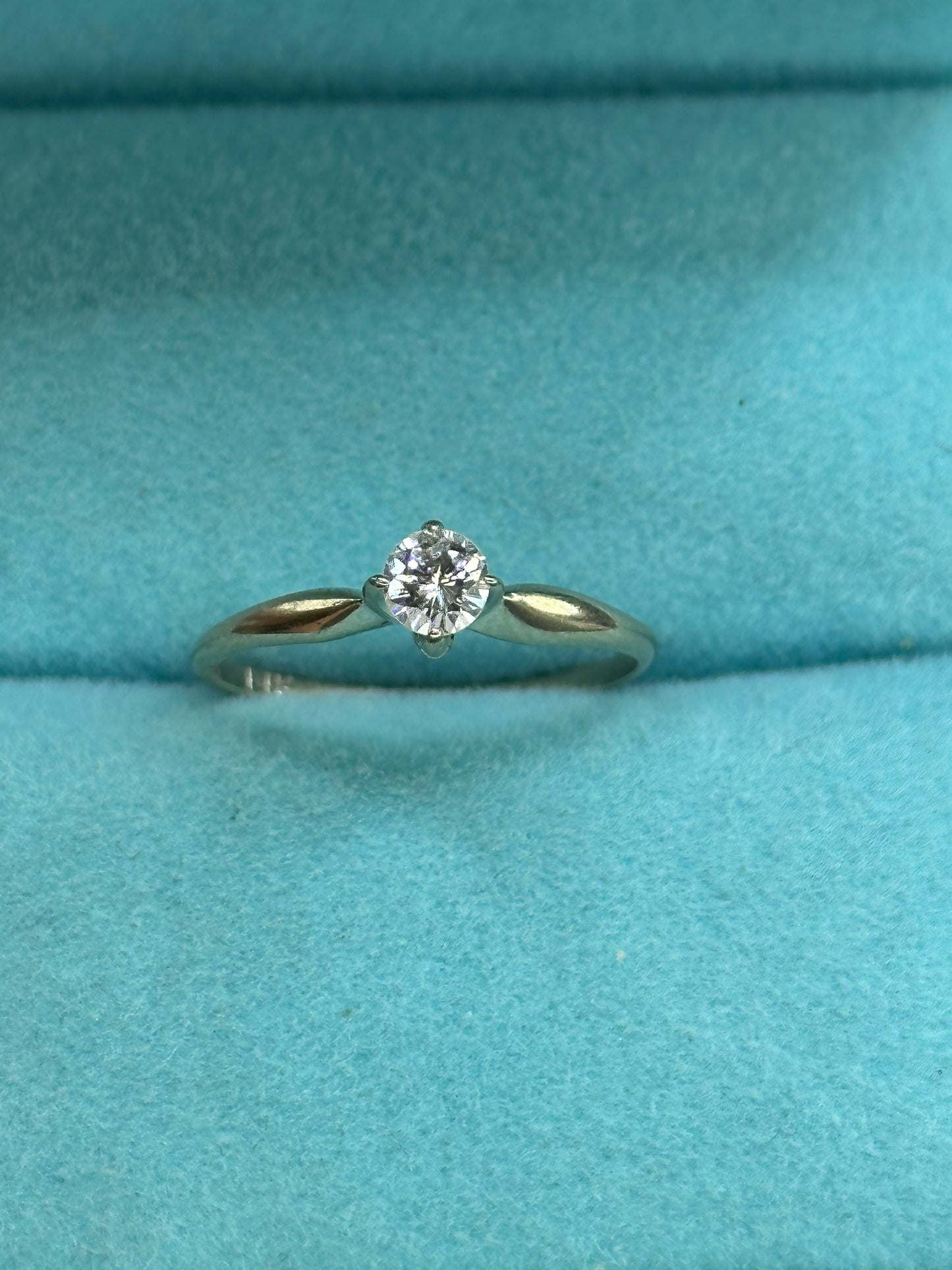 Anillo solitario .20 Vs1