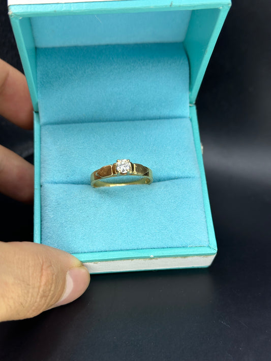 Anillo solitario .31 cts
