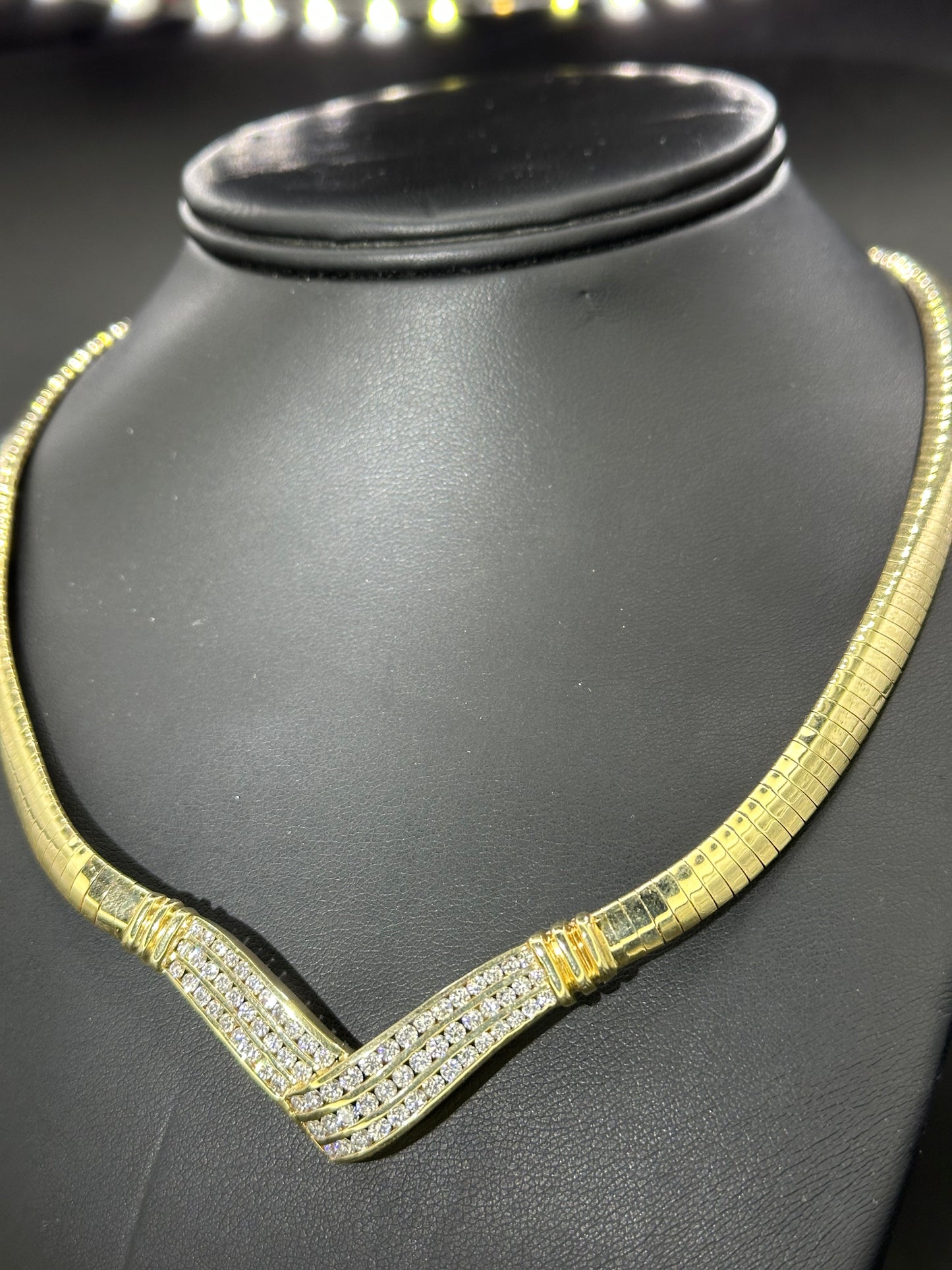 Gargantilla v diamantes