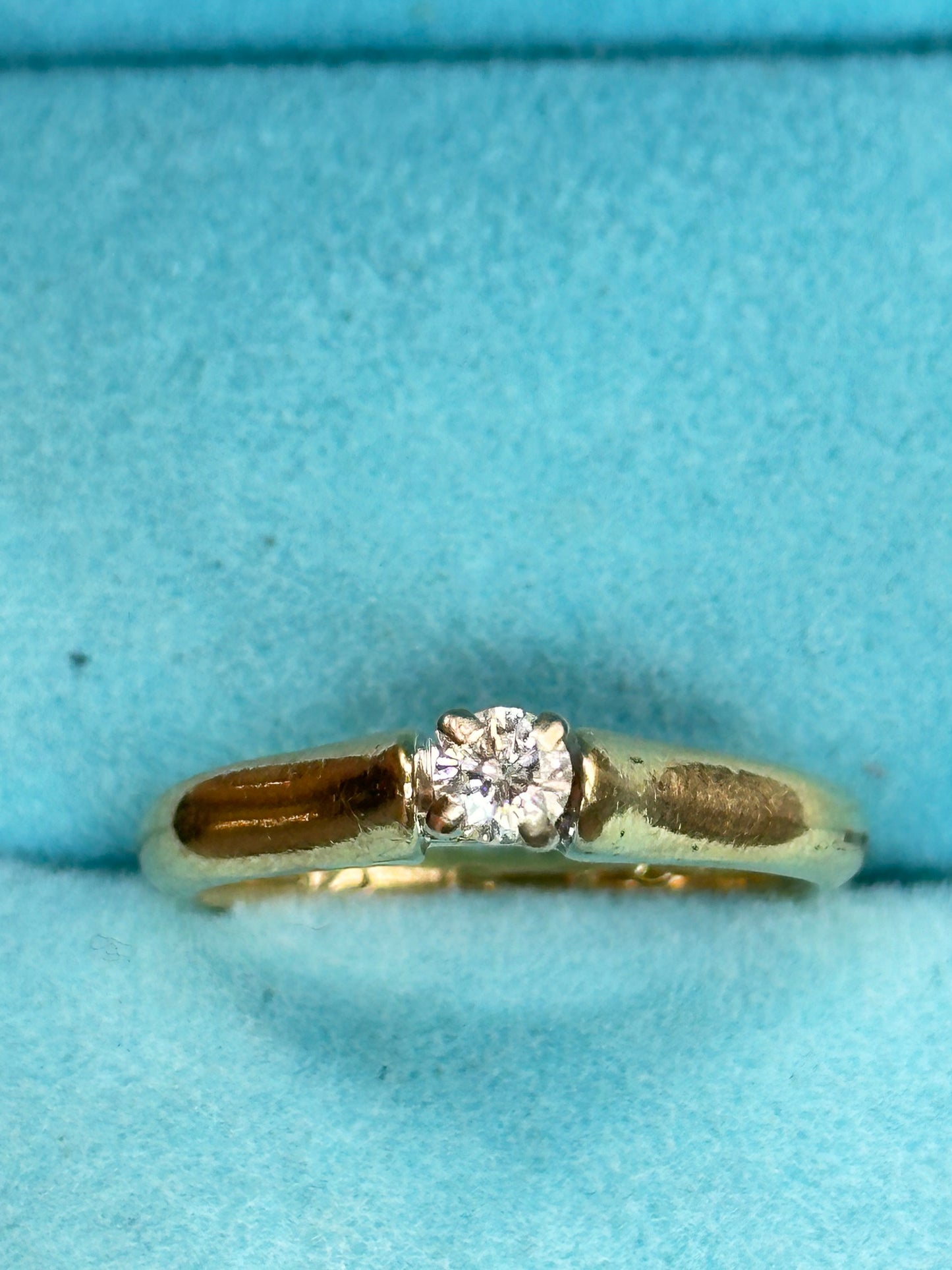 Anillo solitario diamante central
