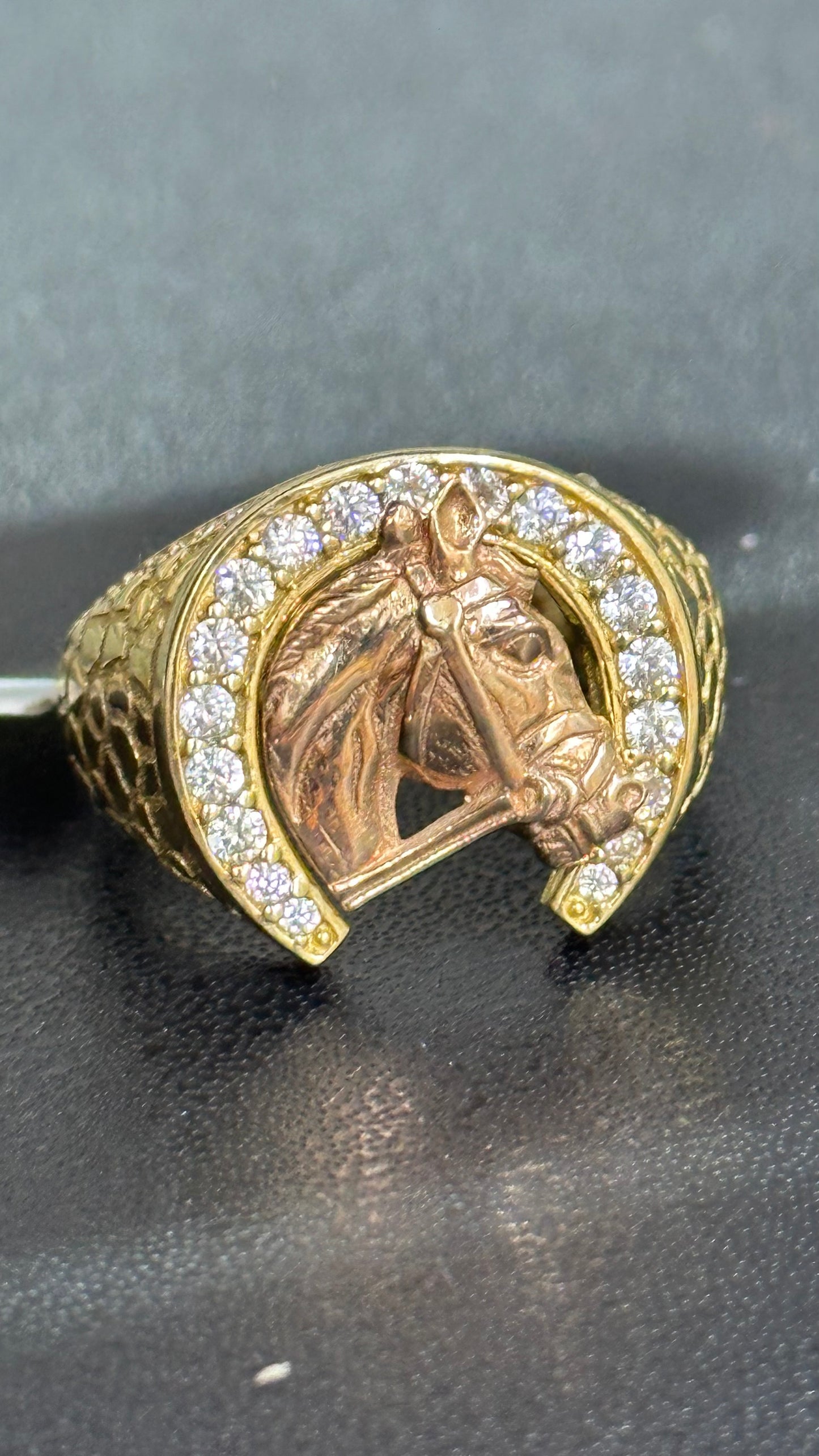 Anillo caballero 5.3 gramos oro 10kts