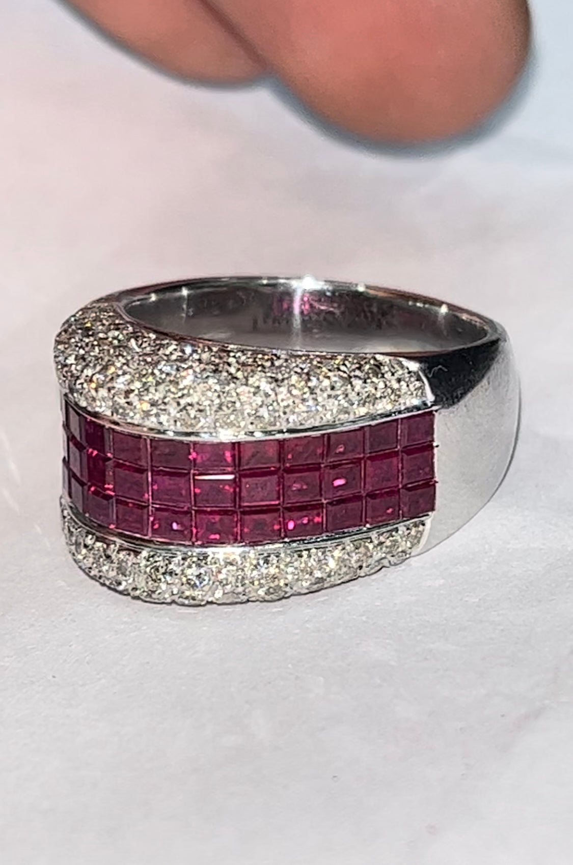 Anillo rubíes