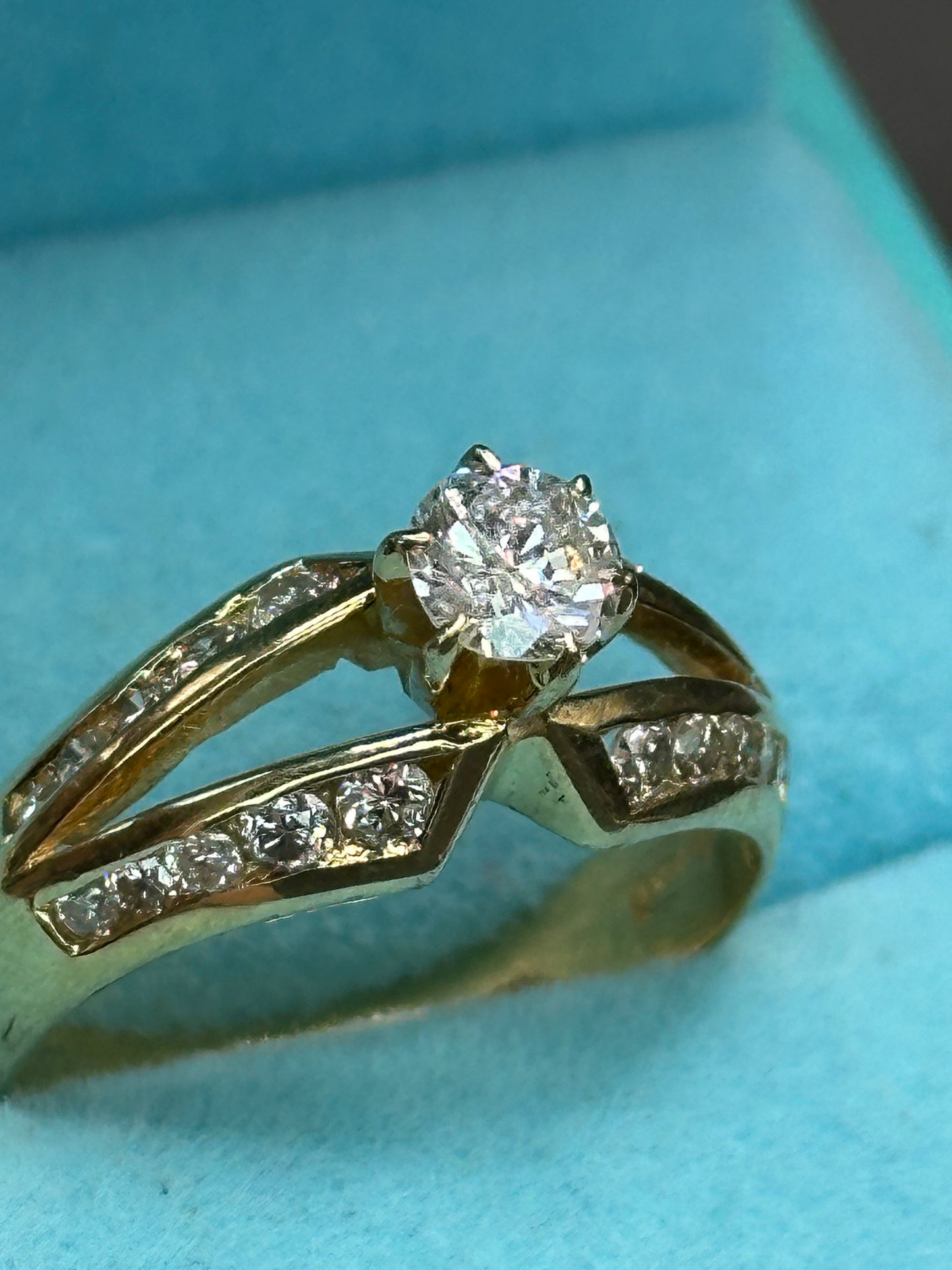 Anillo diamante grande natural