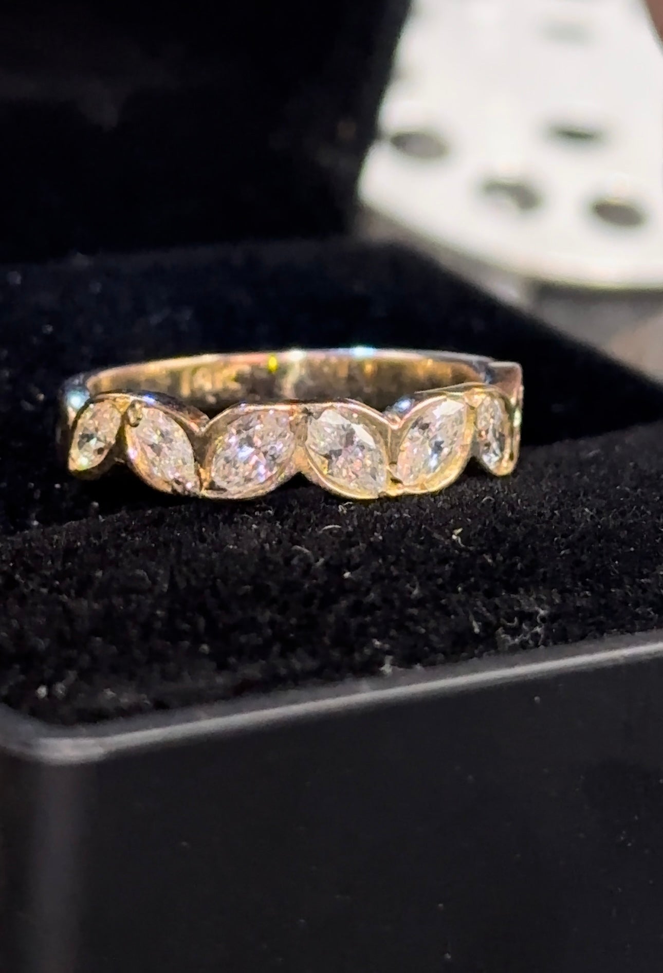 Anillo marquises