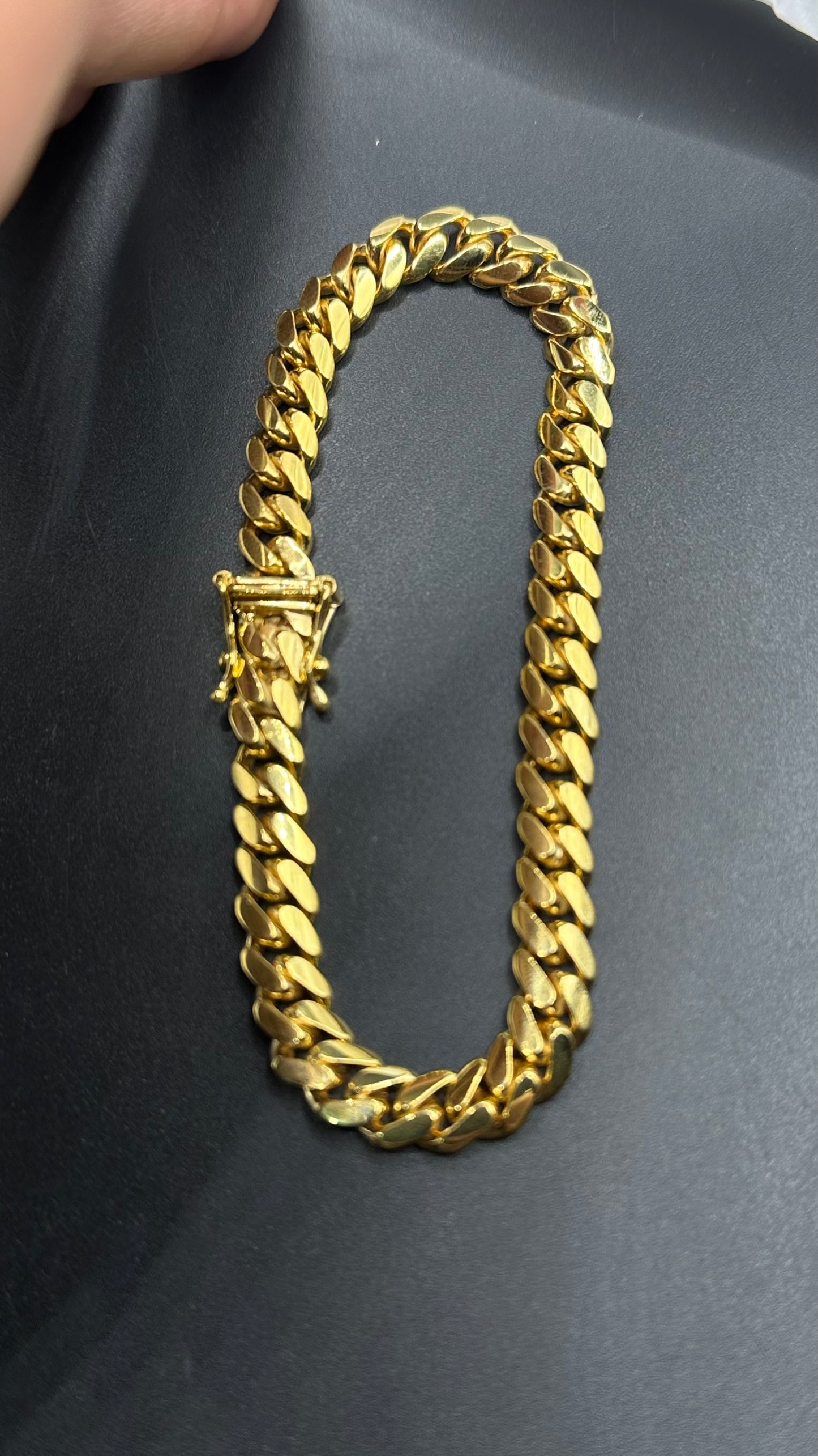 Pulsera cubana 26.7 gramos oro 14kts