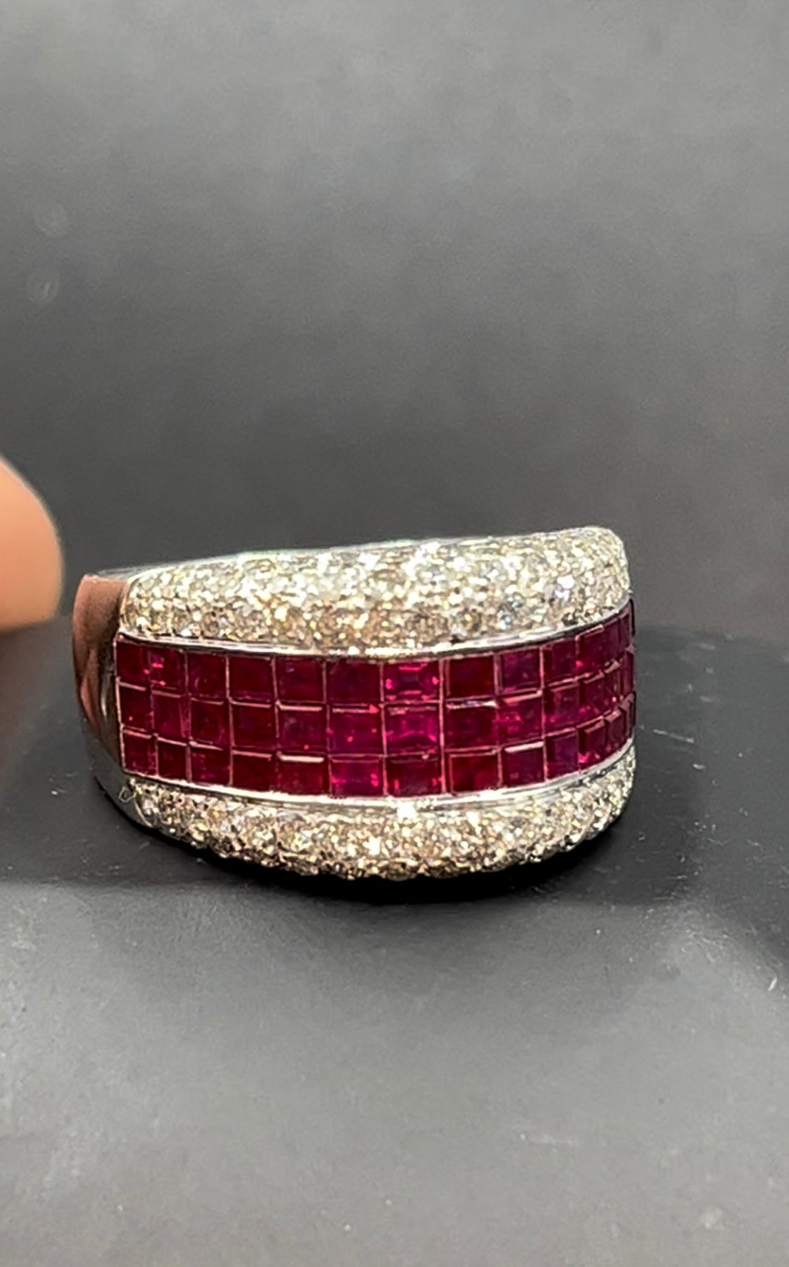 Anillo rubíes