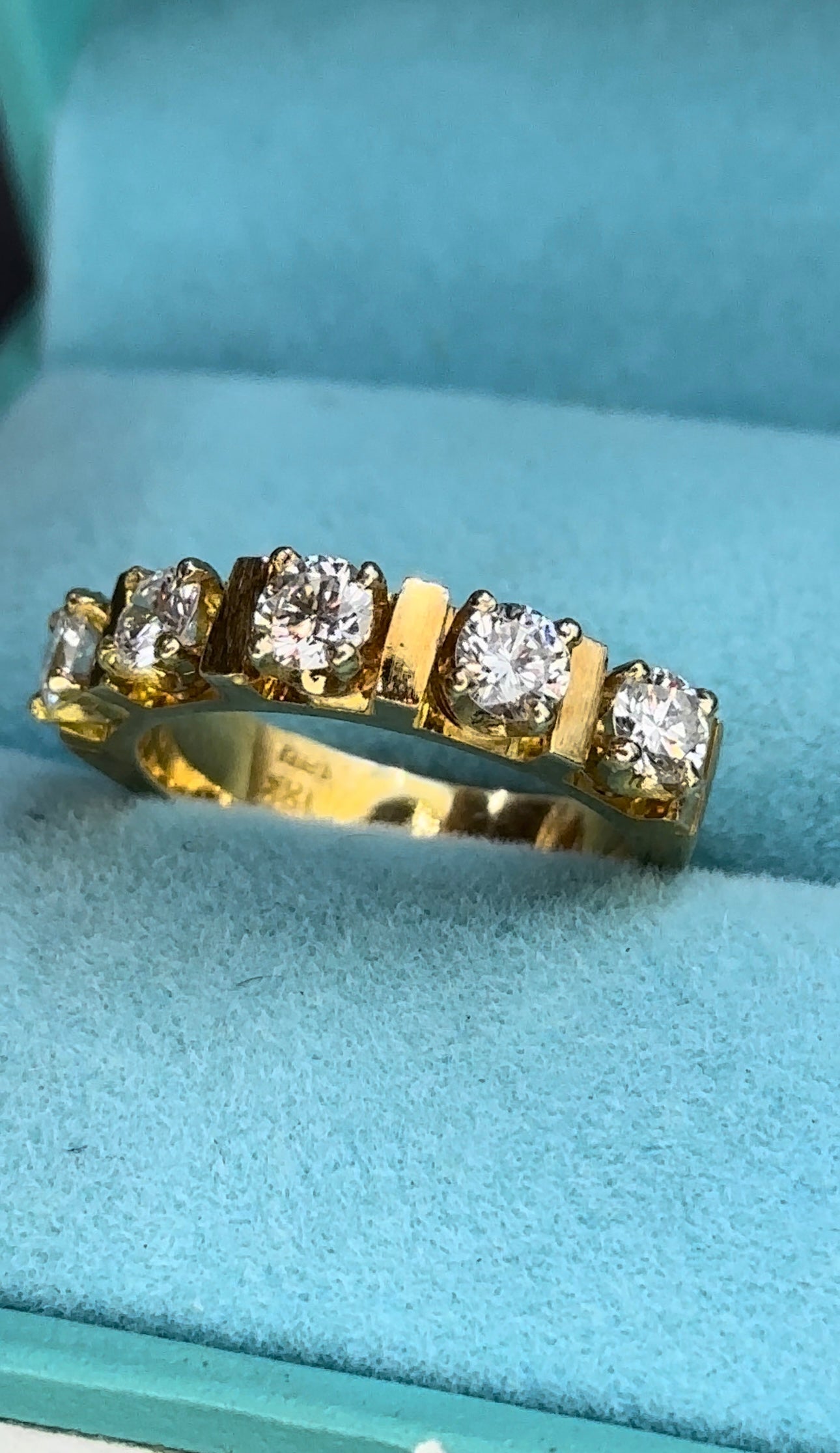 Anillo churumbela diamantes grandes