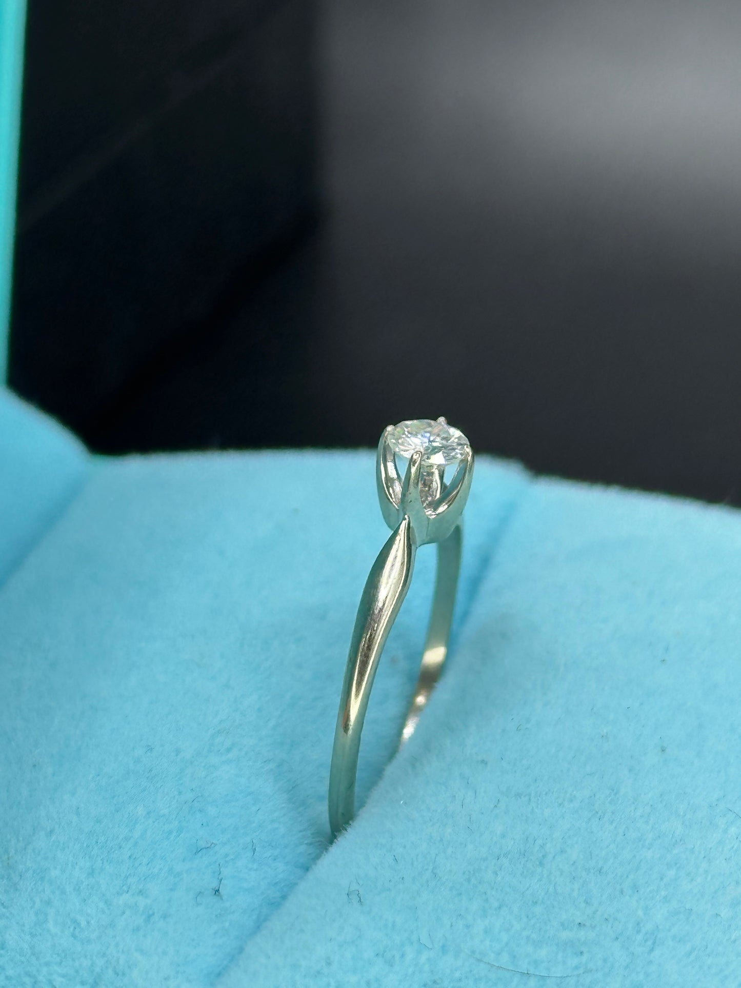 Anillo solitario .20 Vs1