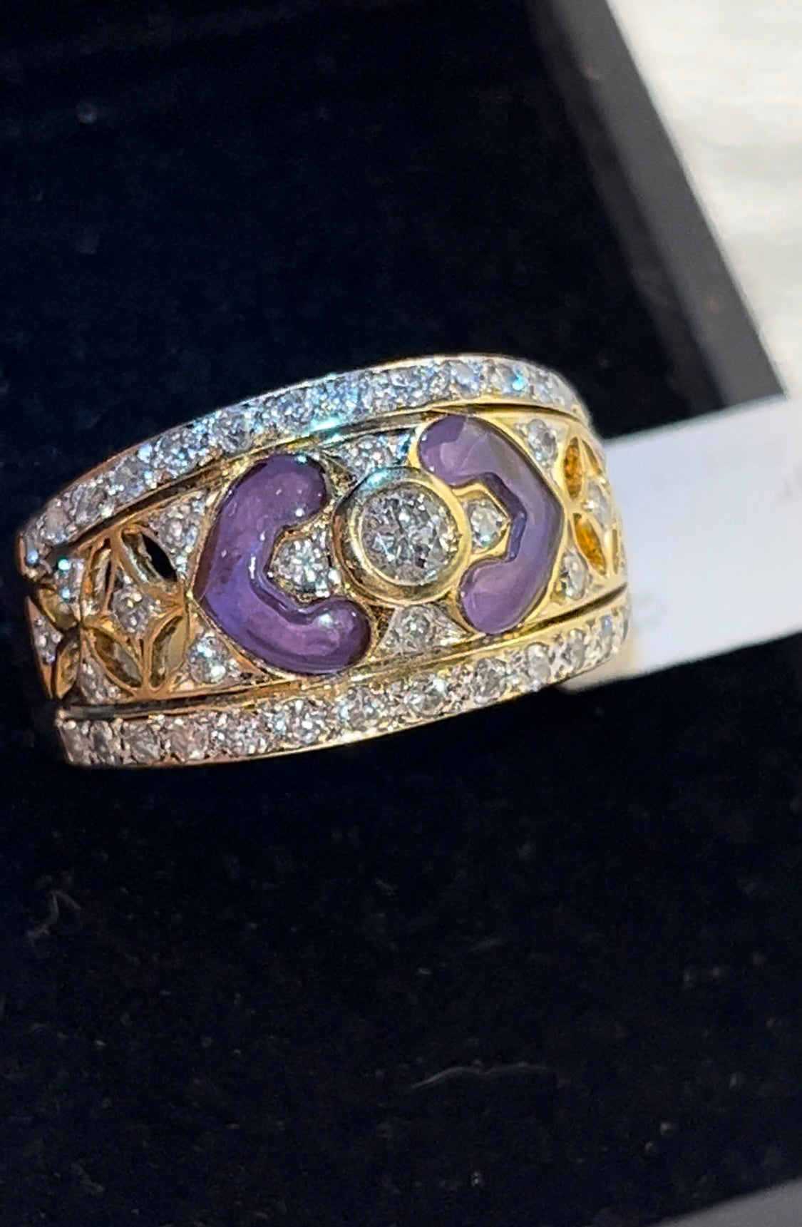 Anillo diseño especial antiguo