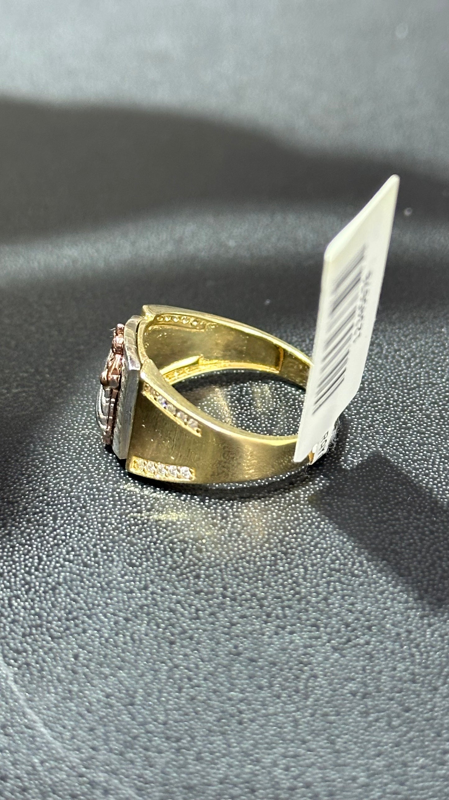 Anillo caballero oro 10kts 4.4 gr