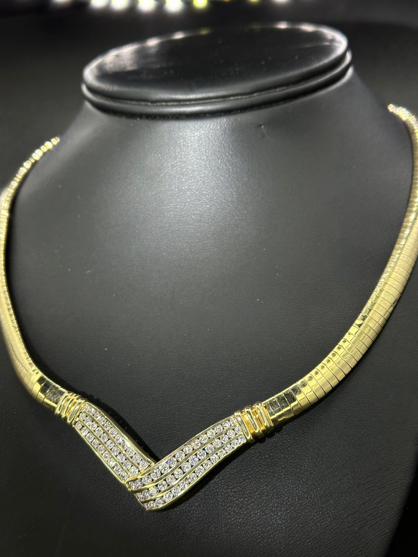 Gargantilla v diamantes