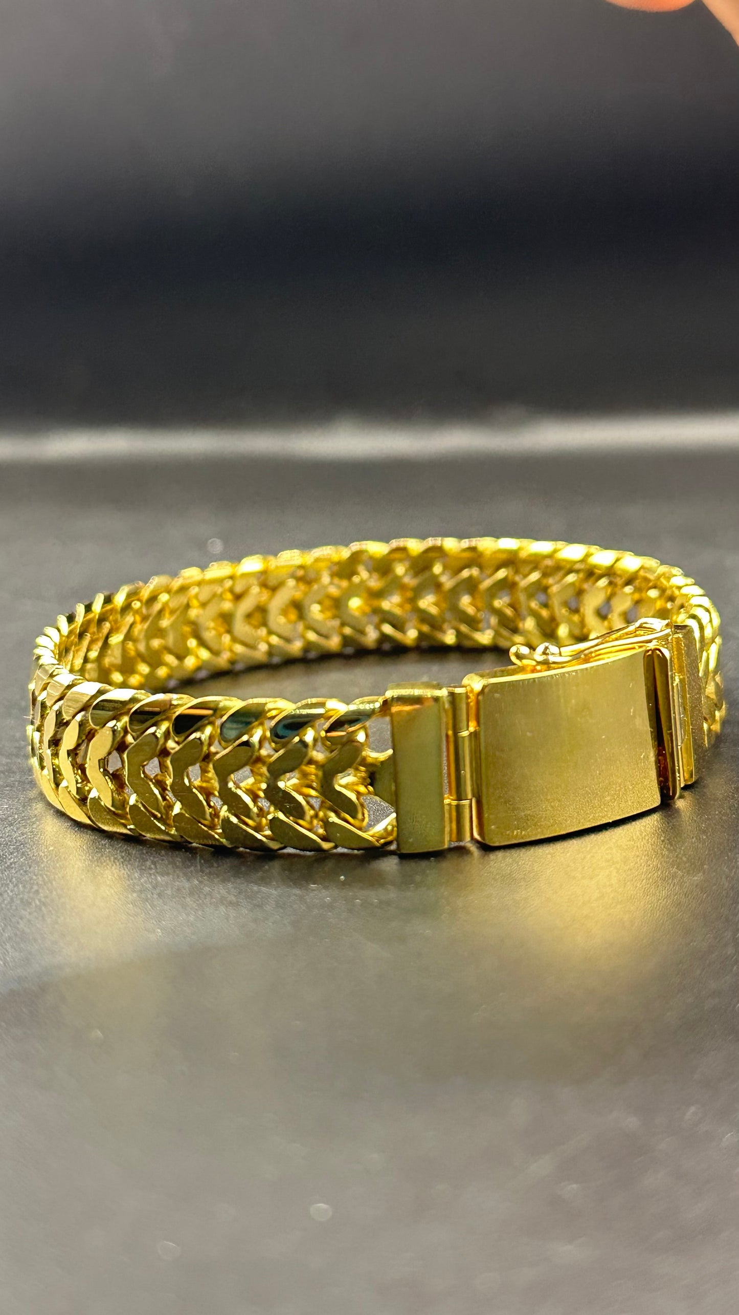 Pulsera petatillo 64.5 gr oro 14kts