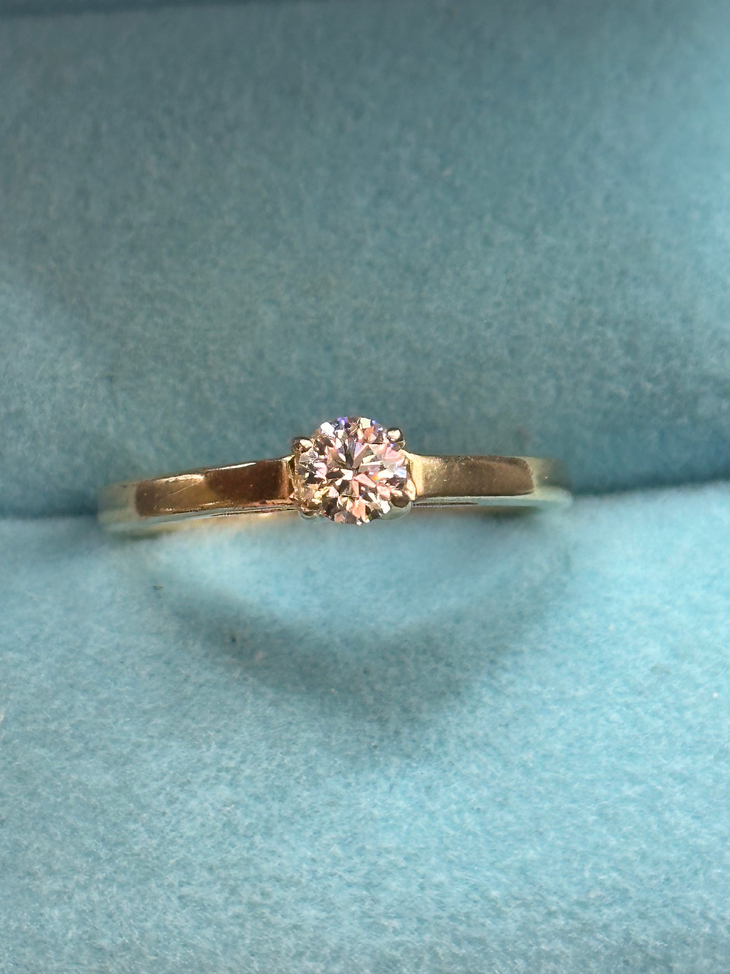 Anillo solitario 31 puntos
