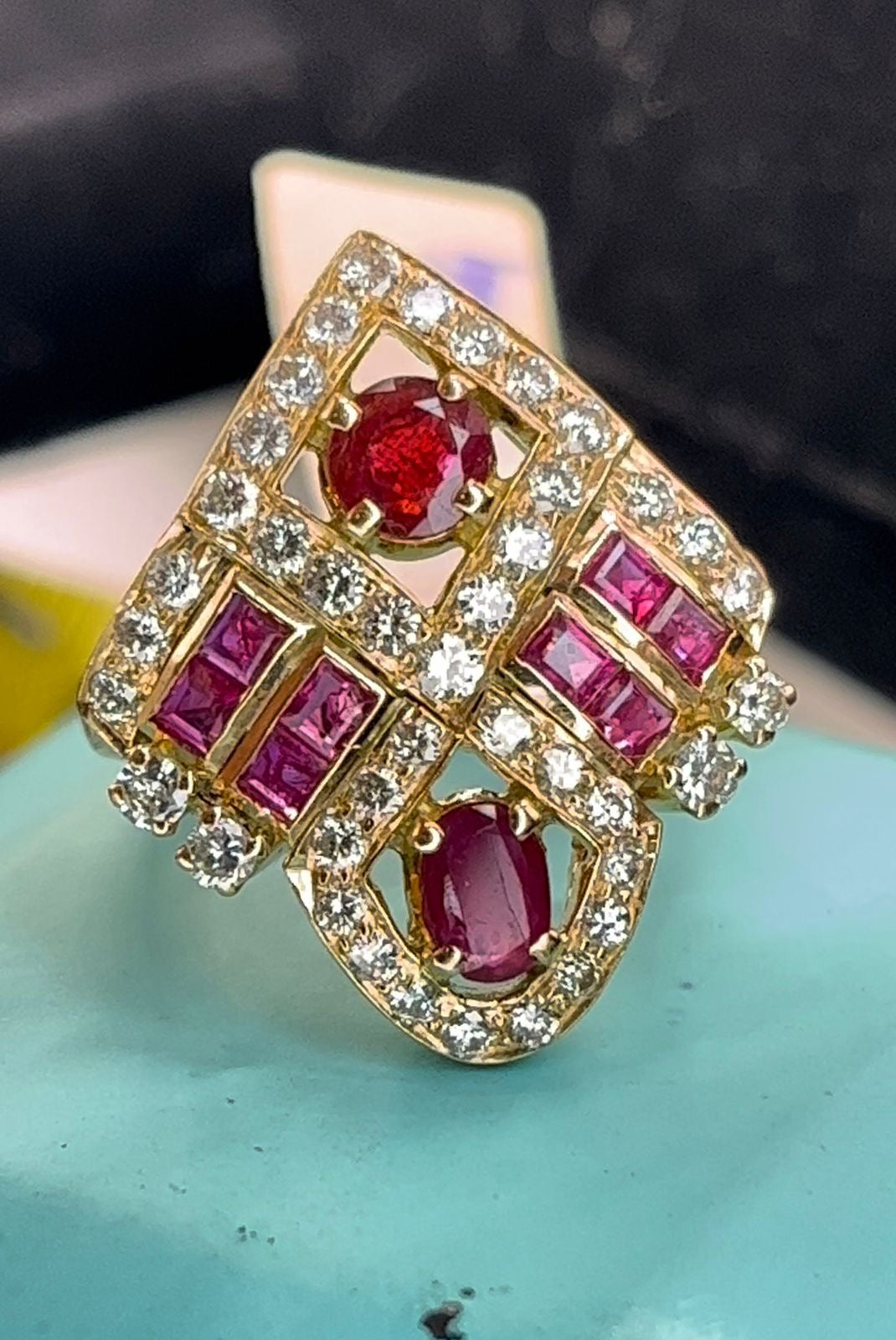 Anillo dama rubíes y diamantes