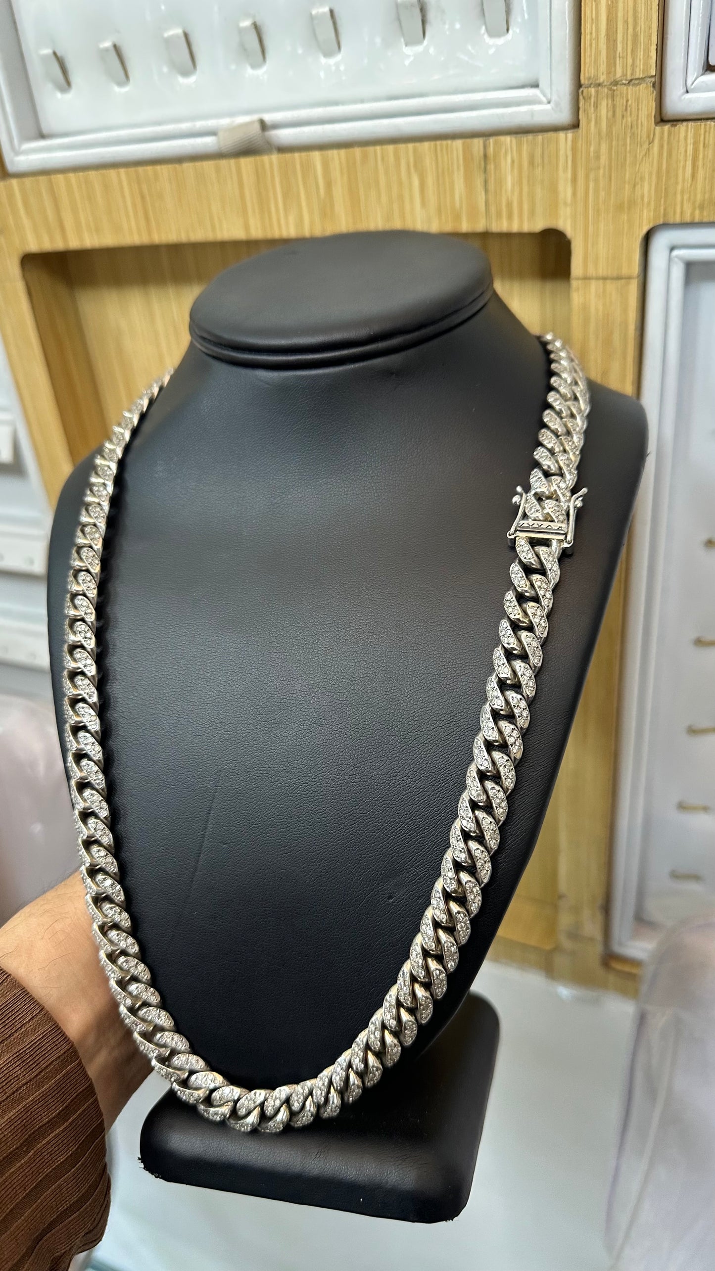 Cadena cubana diamantes 191 gr 14kts