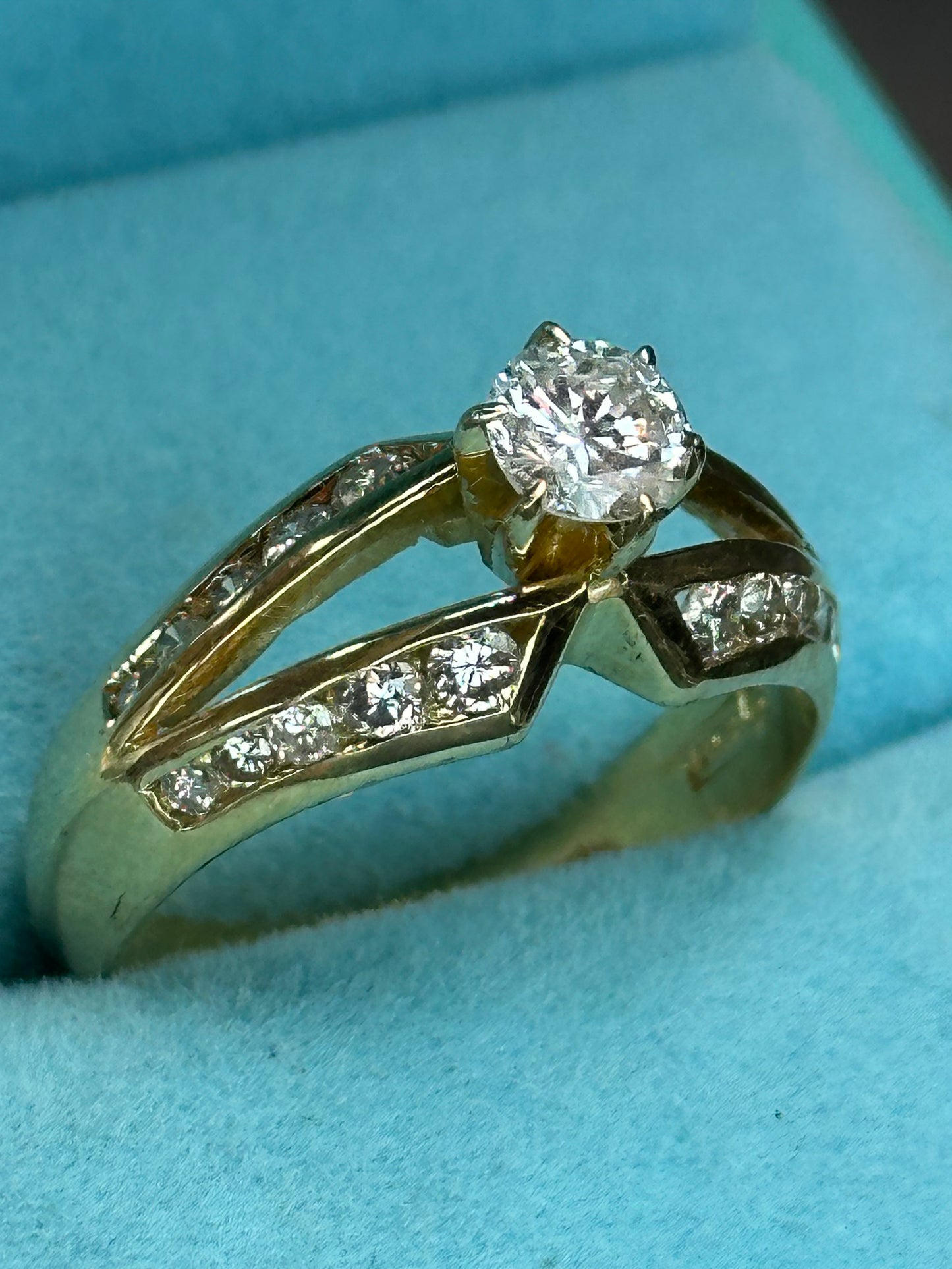 Anillo diamante grande natural