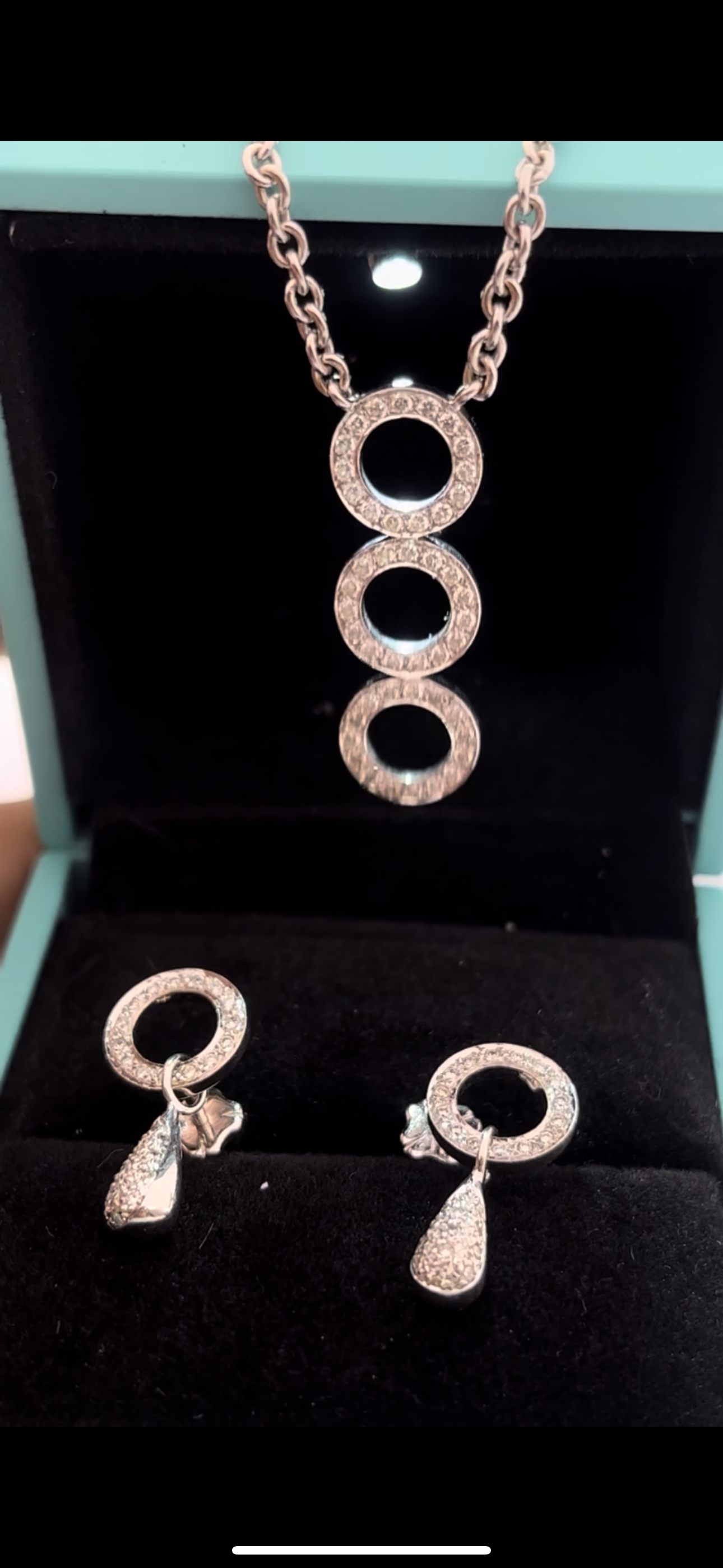Conjunto dije y aretes oro blanco diamantes