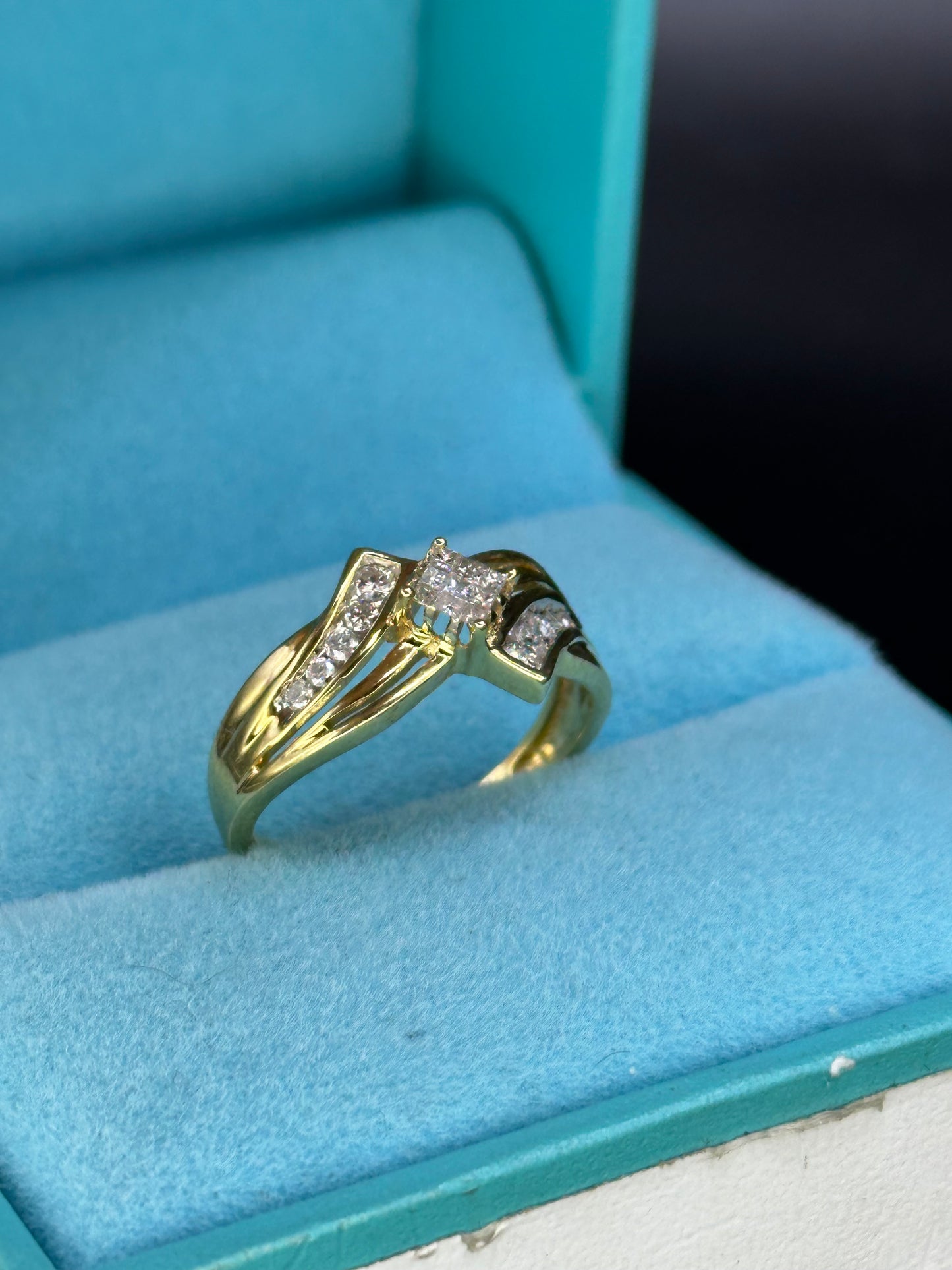 Anillo diseño especial princess
