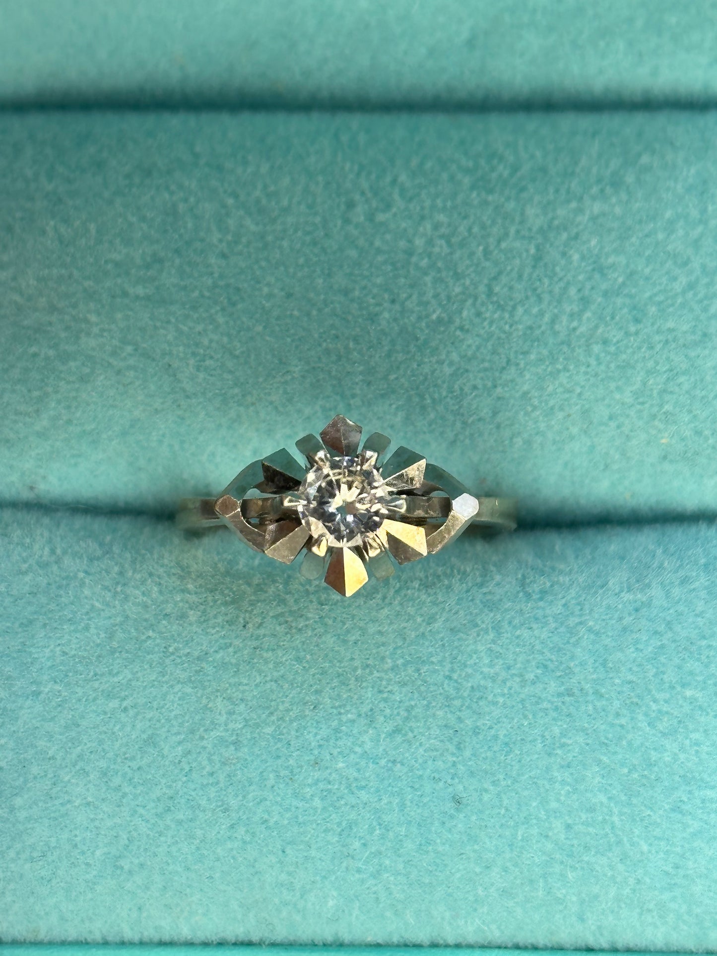 Anillo diseño flor