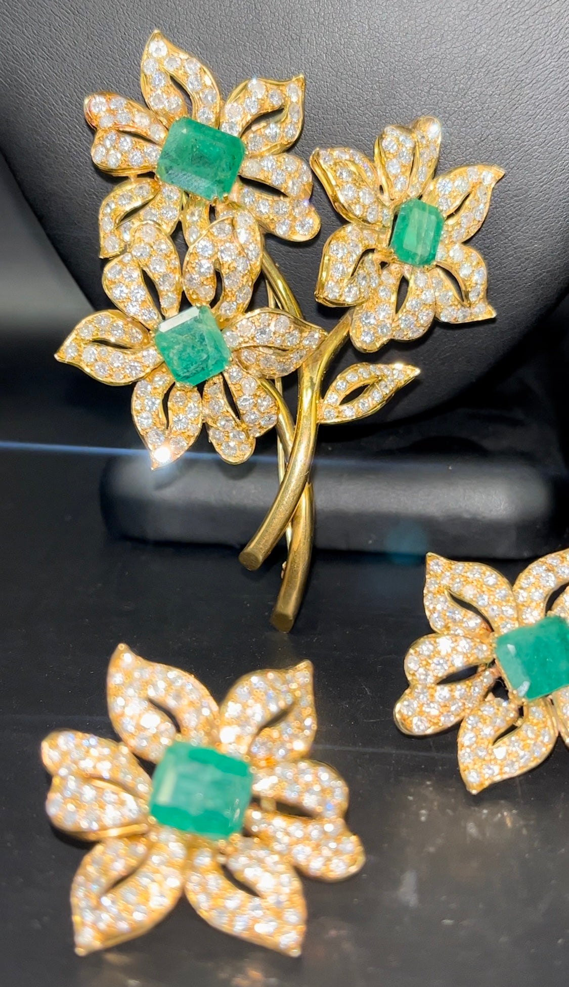 Prendedor aretes esmeraldas oro 18kts