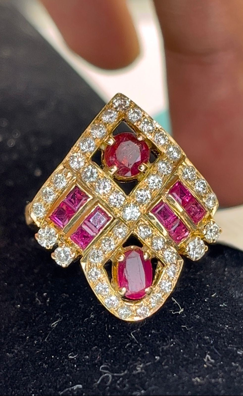 Anillo dama rubíes y diamantes