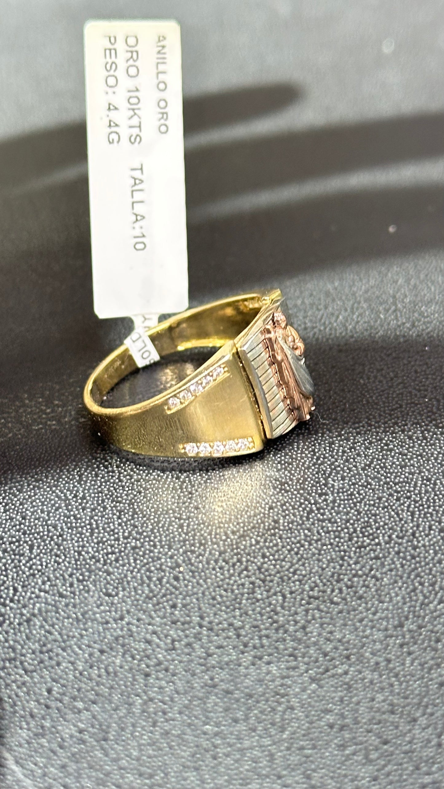 Anillo caballero oro 10kts 4.4 gr