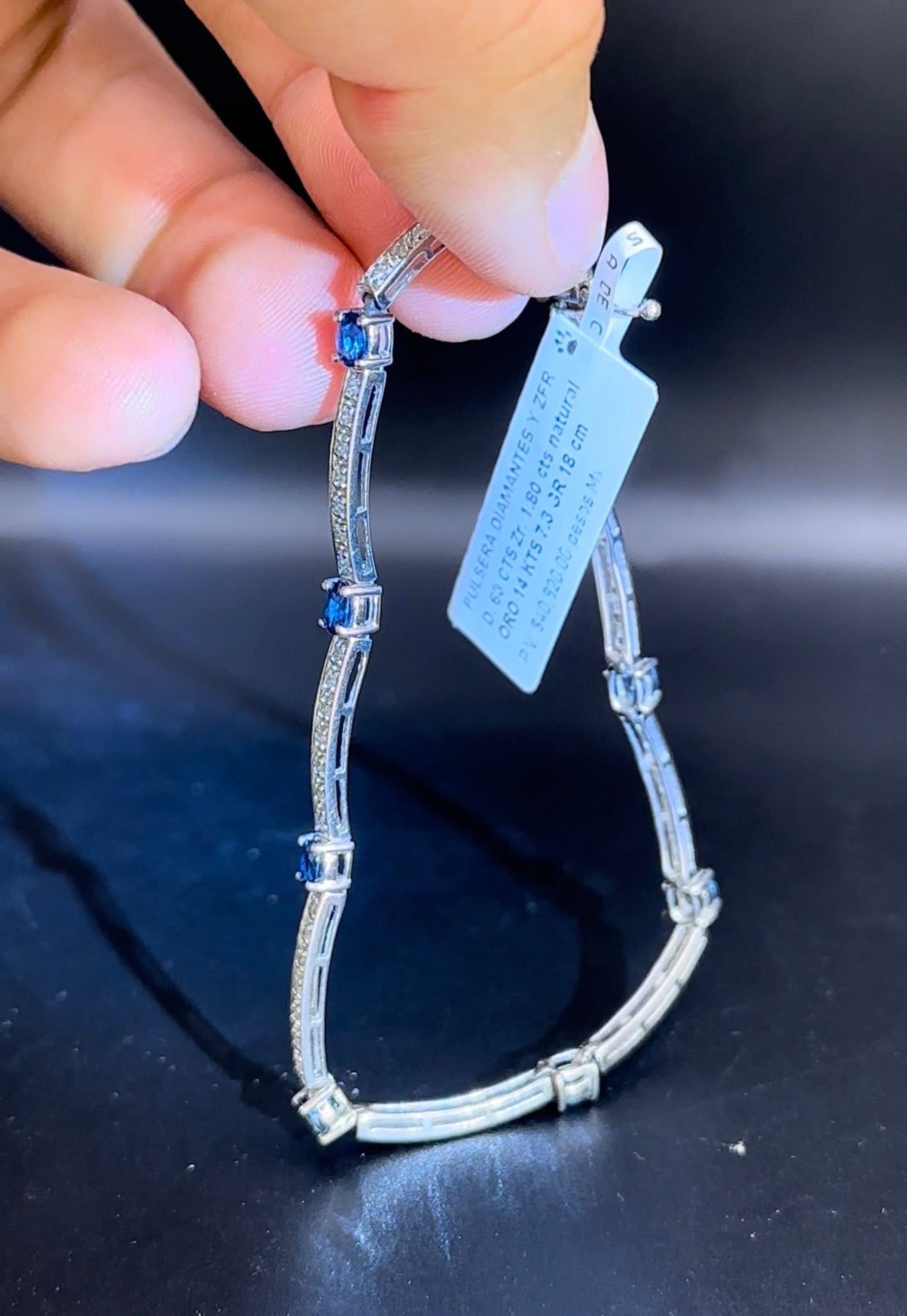 Pulsera diamantes y zafiros oro blanco