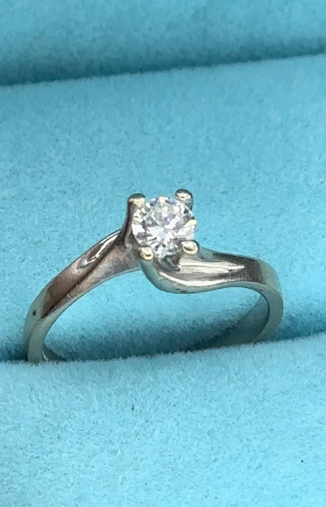 Anillo solitario .33 cts