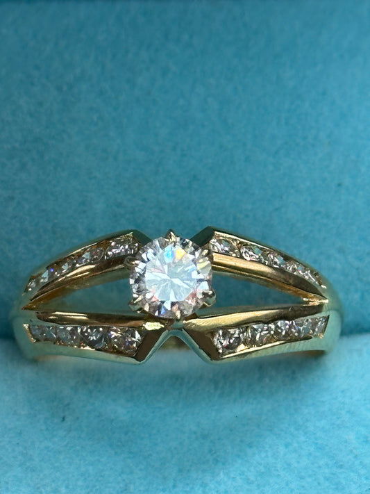 Anillo diamante grande natural