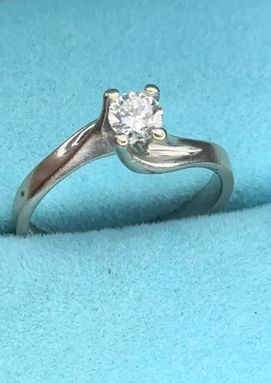 Anillo solitario .33 cts