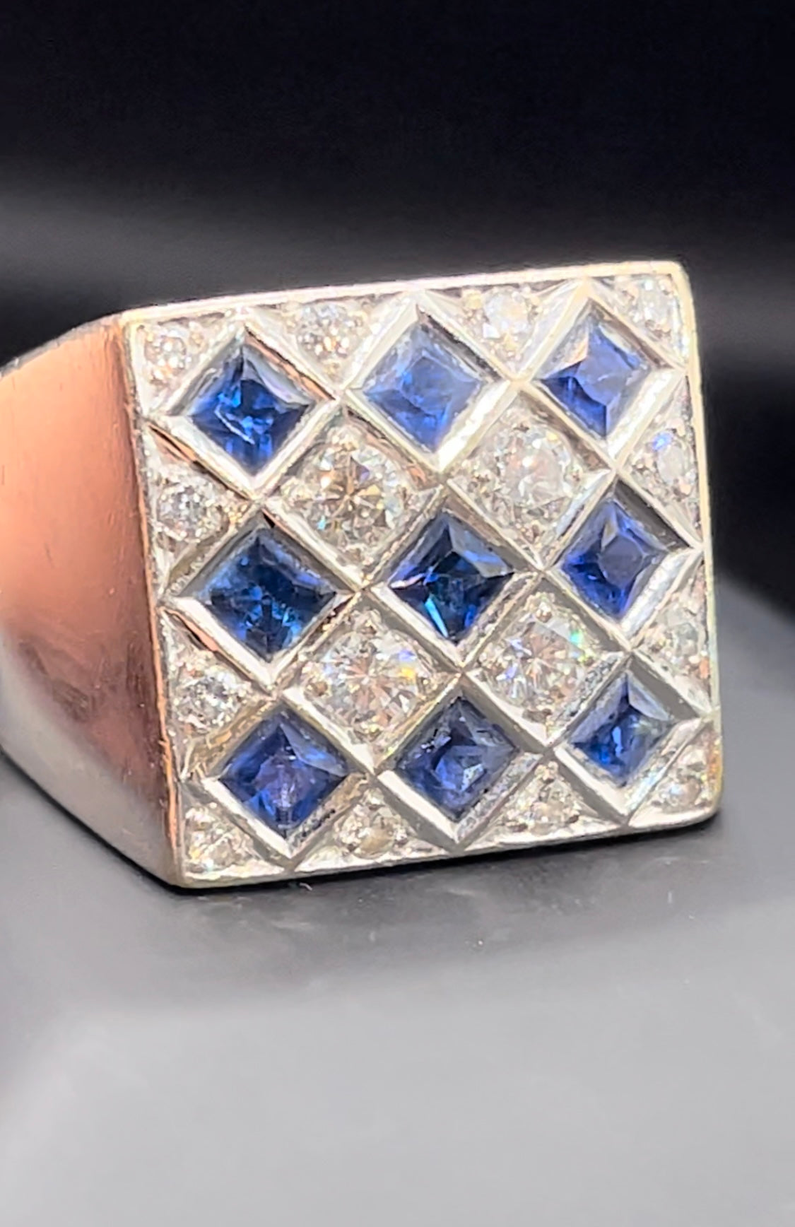 Anillo caballero diamantes y zafiros