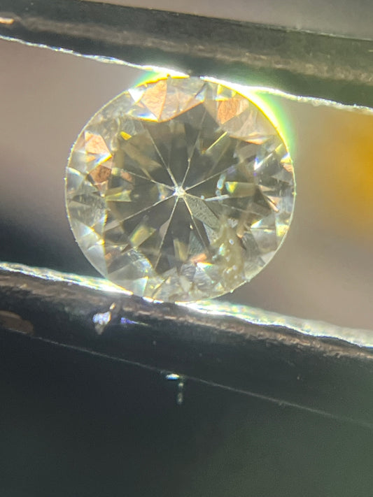 Diamante natural .19 cts