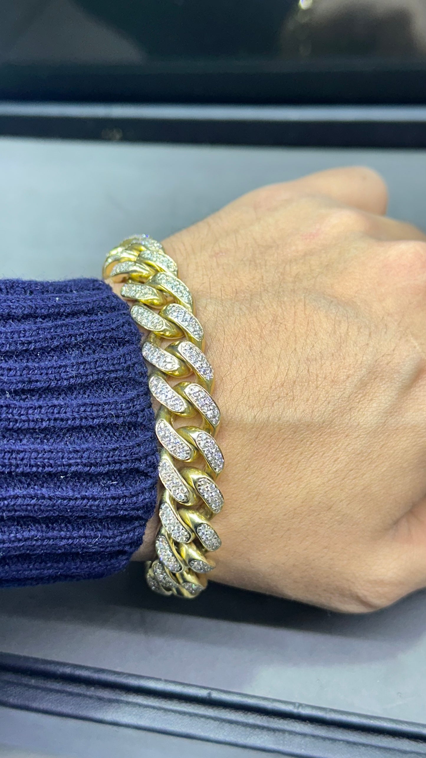 Pulsera diamantes naturales 100.2 gr