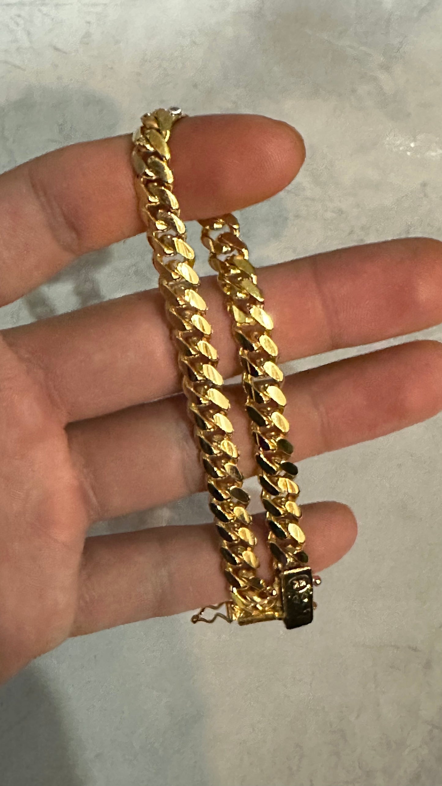Pulsera cubana 26.7 gramos oro 14kts