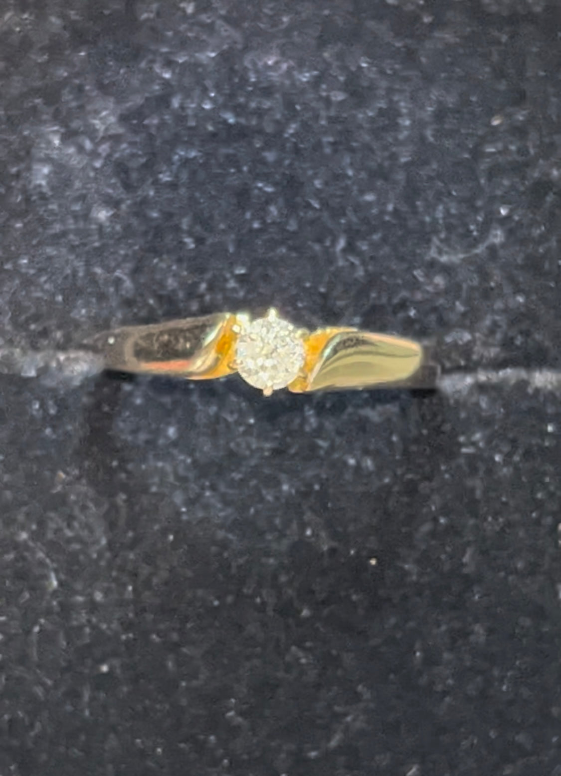 Anillo solitario